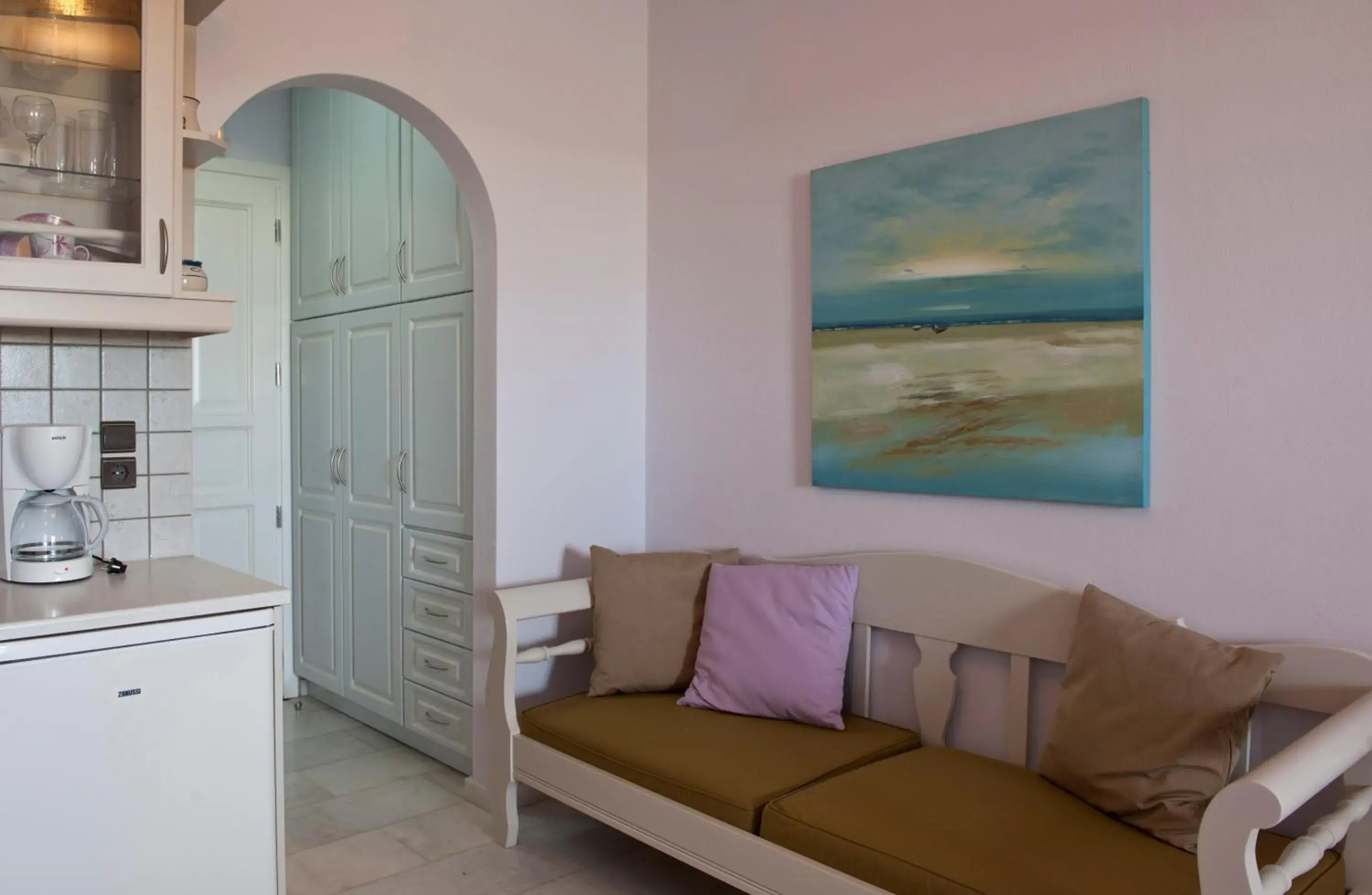 Decorative detail, Seating Area in Ammos Naxos Exclusive Apartment