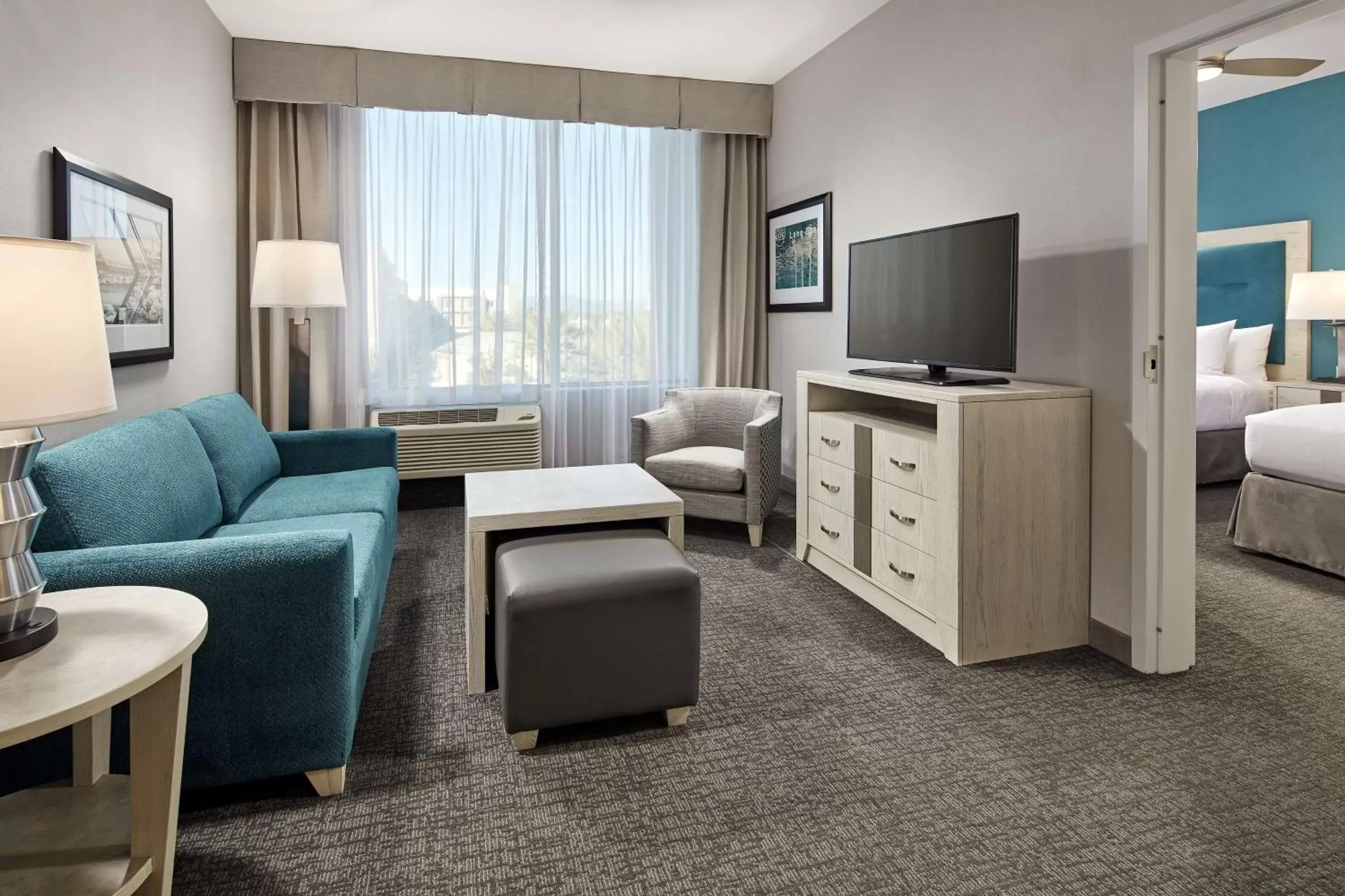 Bedroom, Seating Area in Homewood Suites By Hilton Long Beach Airport