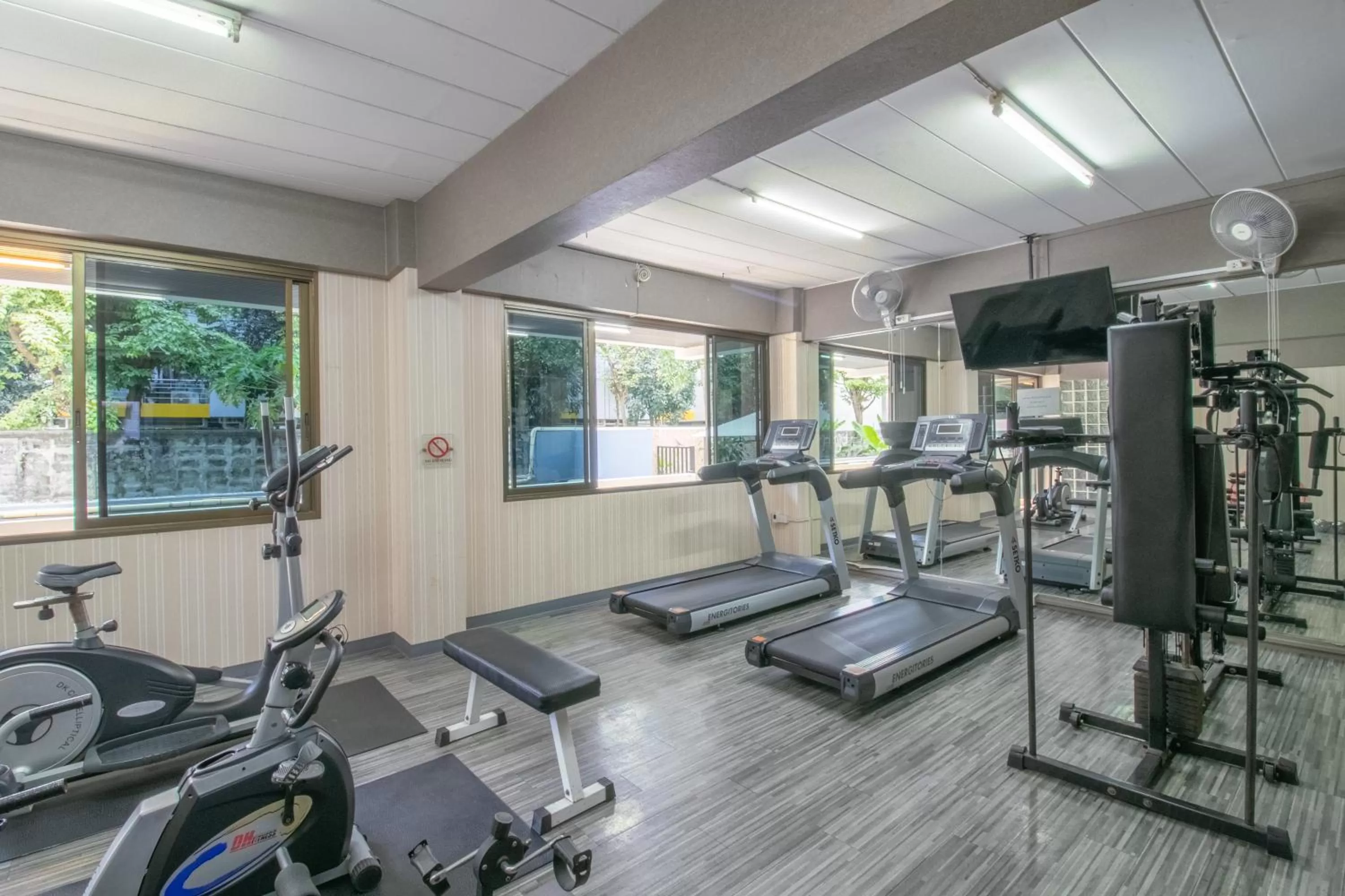 Fitness centre/facilities in P Park Residence Charansanitwong