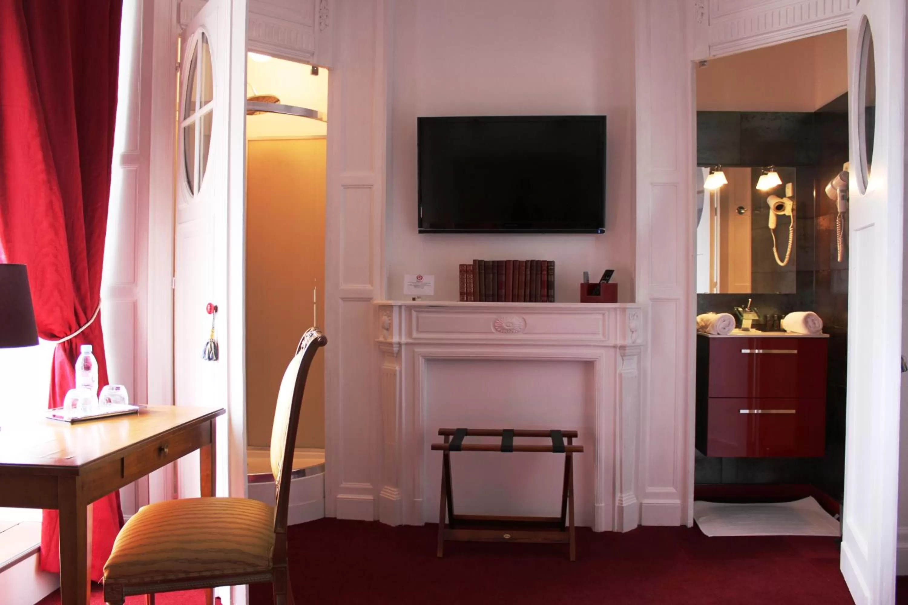 Photo of the whole room in Résidence et Chambres d'Hôtes de La Porte d'Arras