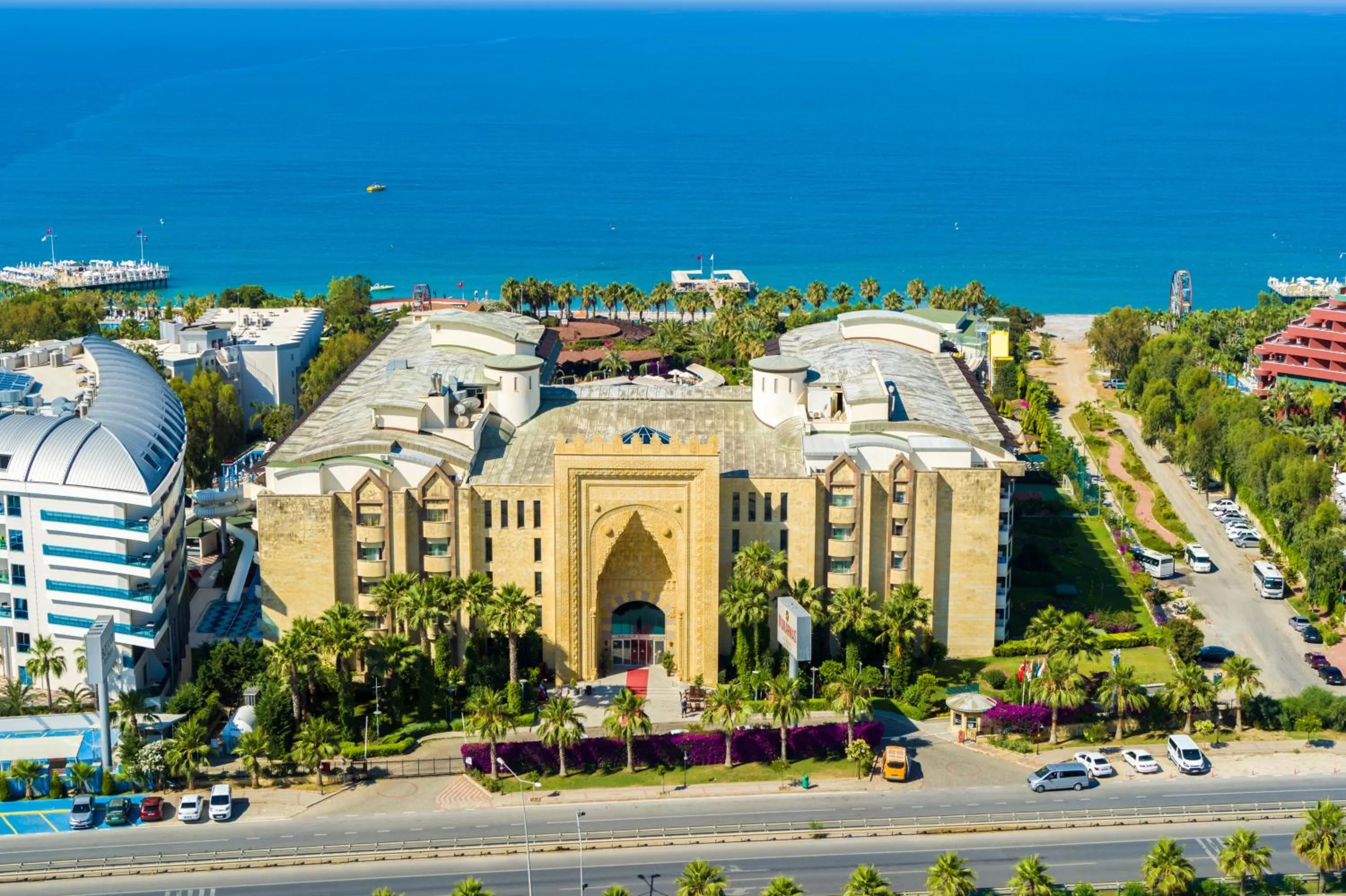 Property building in Mukarnas Spa & Resort Hotel