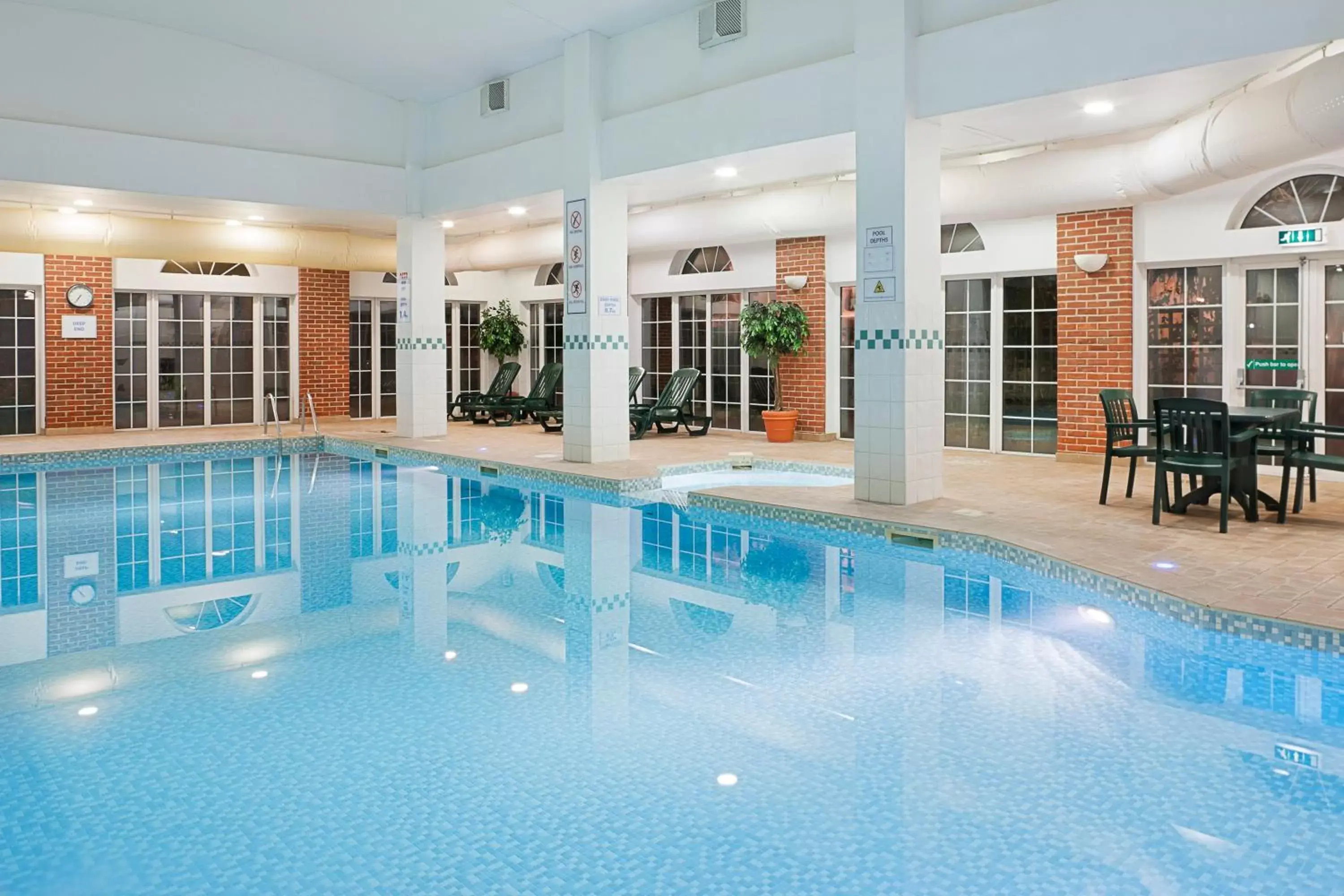 Swimming pool in Holiday Inn Corby Kettering A43 by IHG Swimming pool in Holiday Inn Corby Kettering A43 by IHG