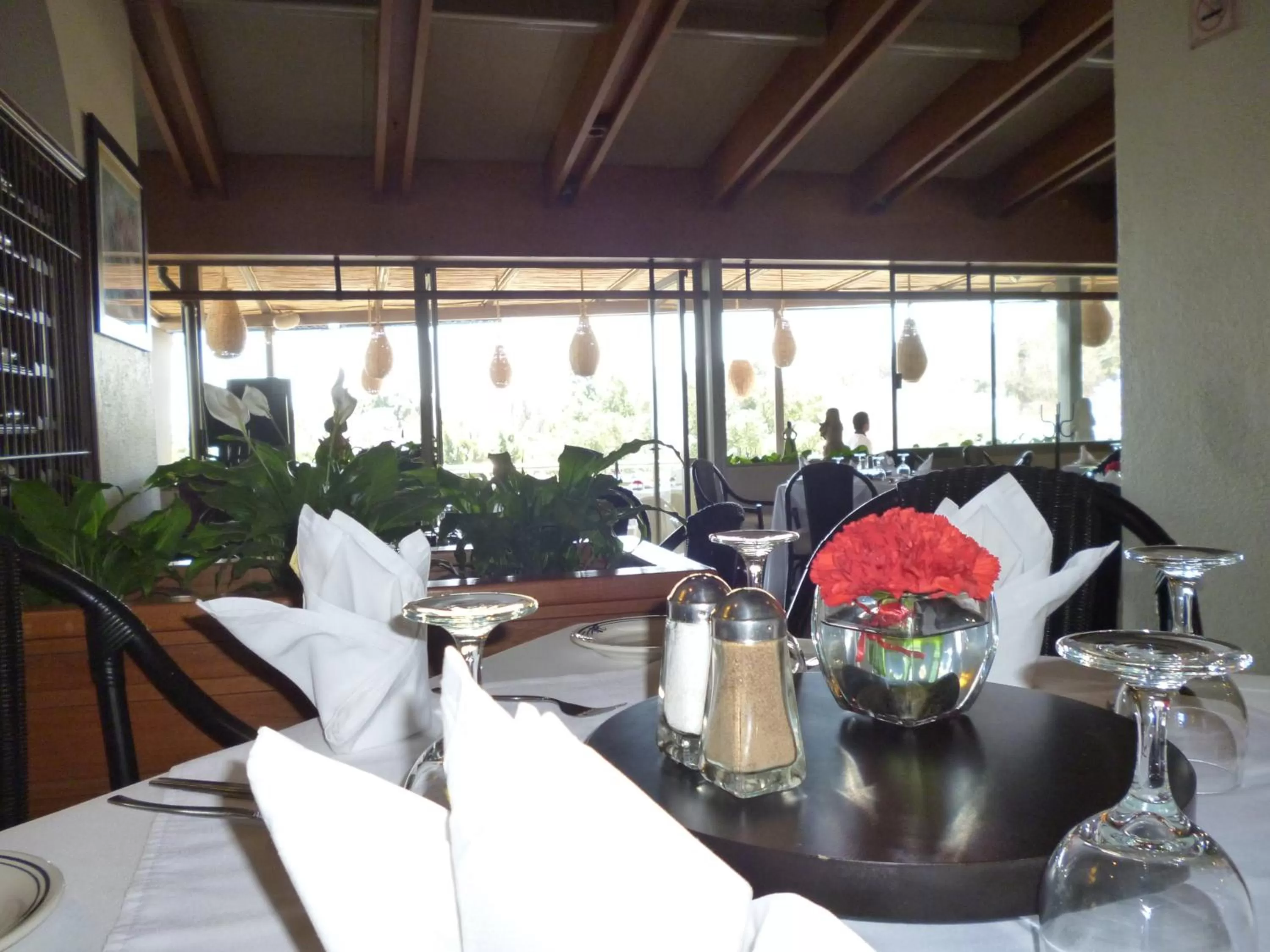 Restaurant/places to eat in Hotel Fortin Plaza