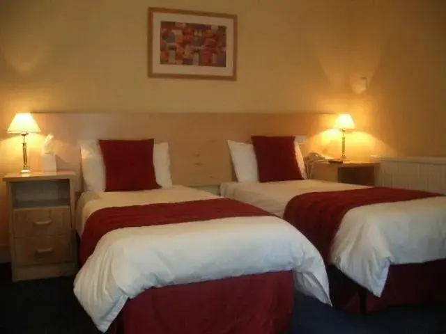Photo of the whole room, Bed in Dial House Hotel