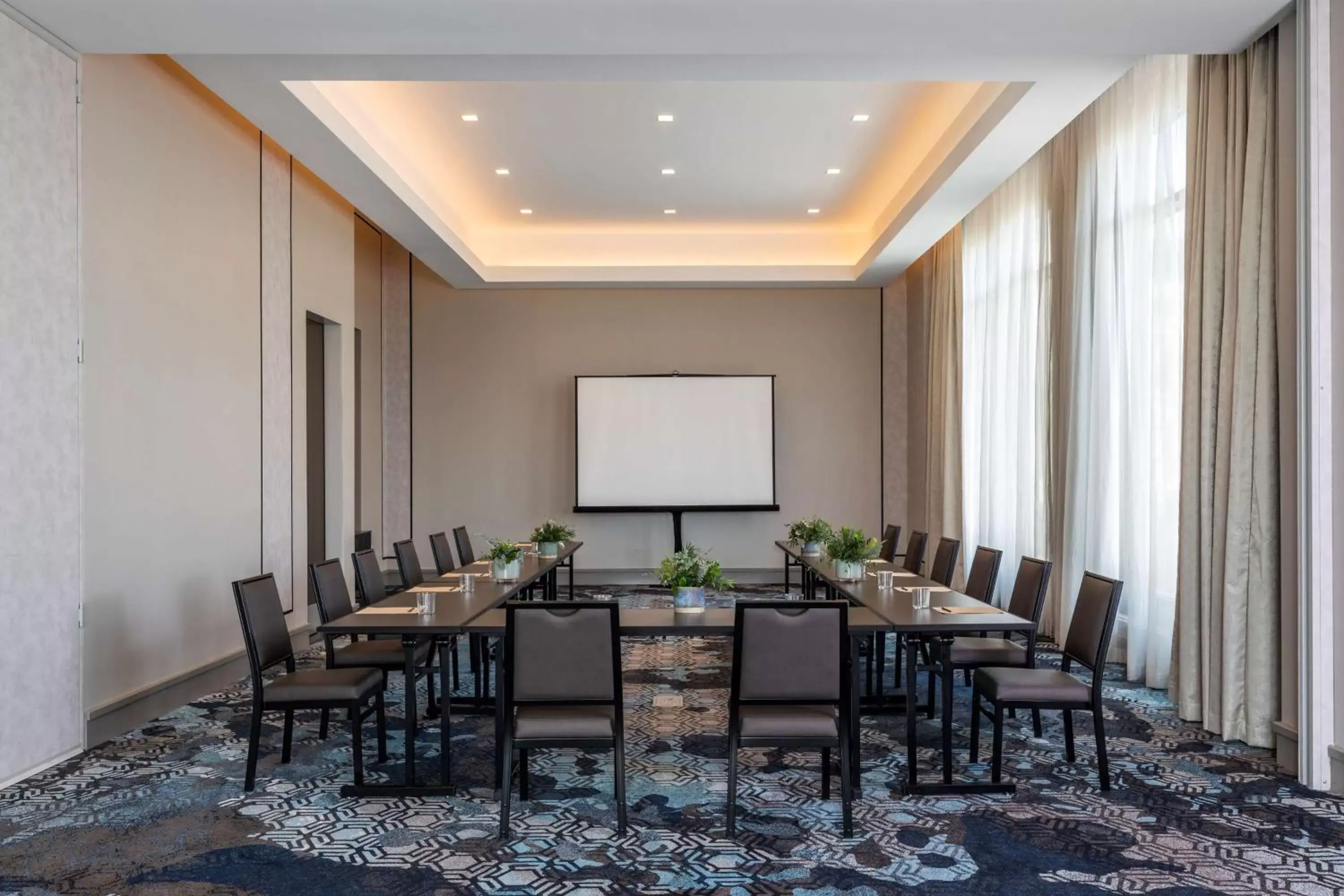 Meeting/conference room in Thompson Savannah, part of Hyatt