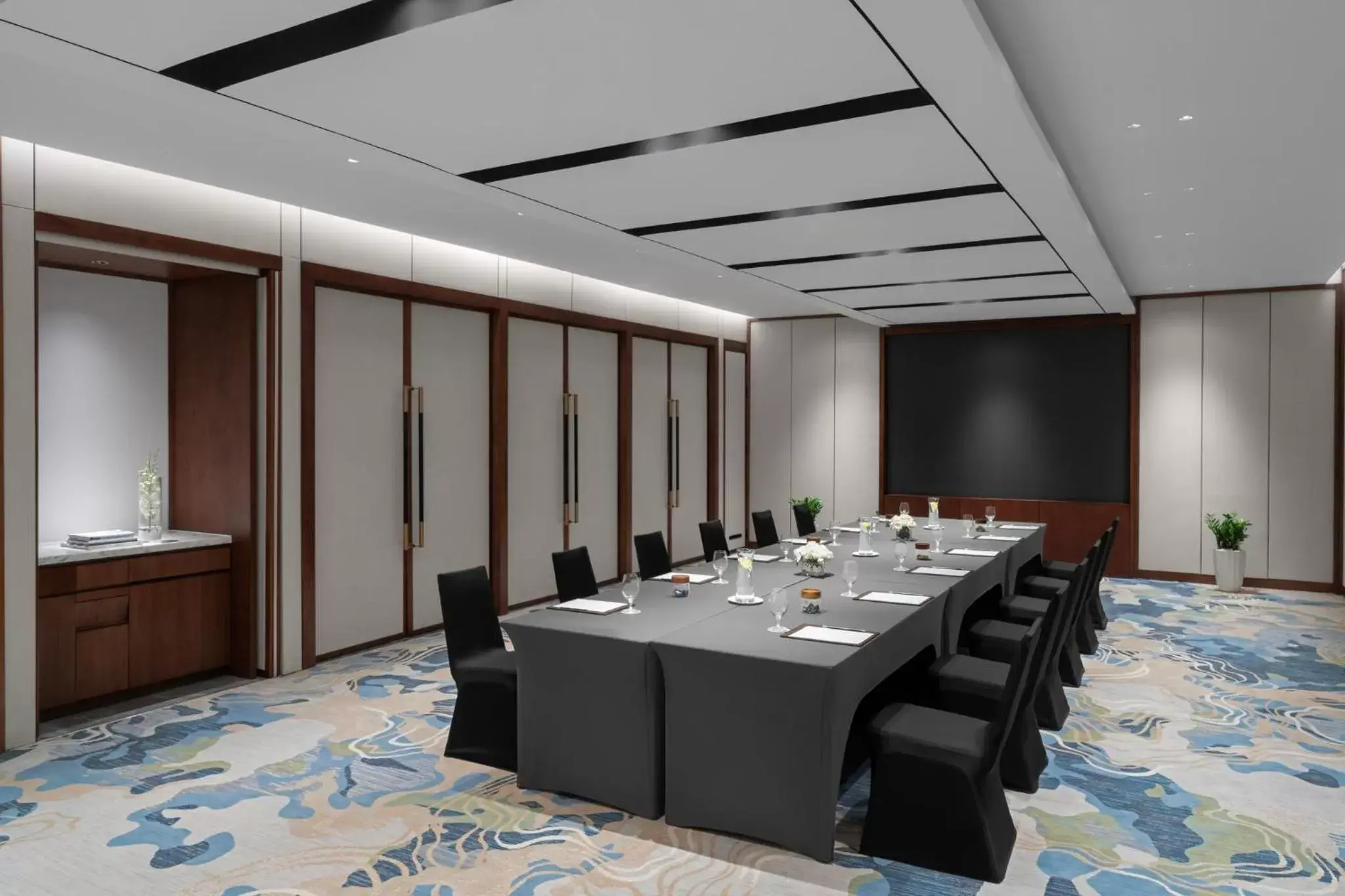 Meeting/conference room in Crowne Plaza Vinh Yen City Centre, an IHG Hotel