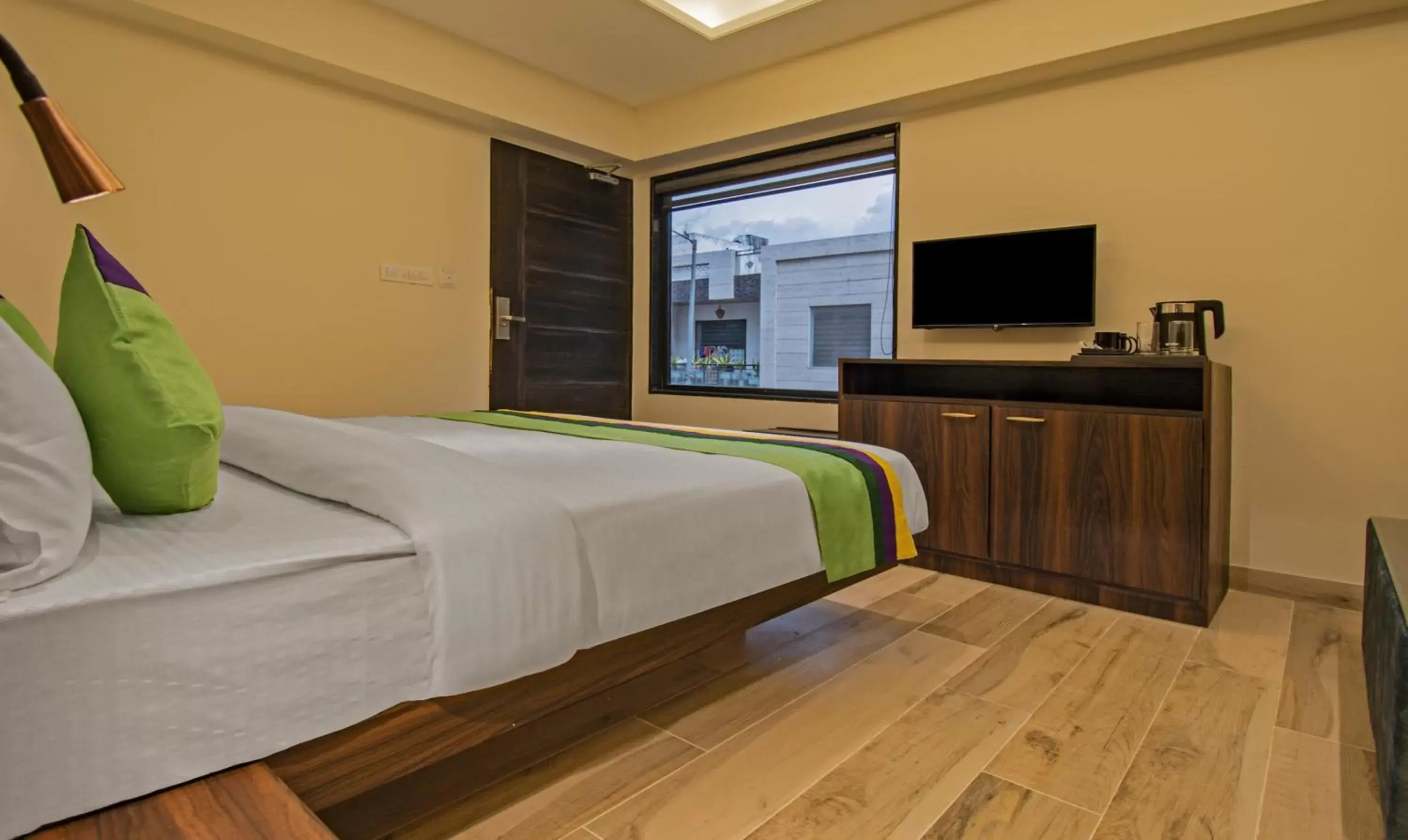 Bedroom, Bed in Treebo Pink City Grand Bedroom, Bed in Treebo Pink City Grand