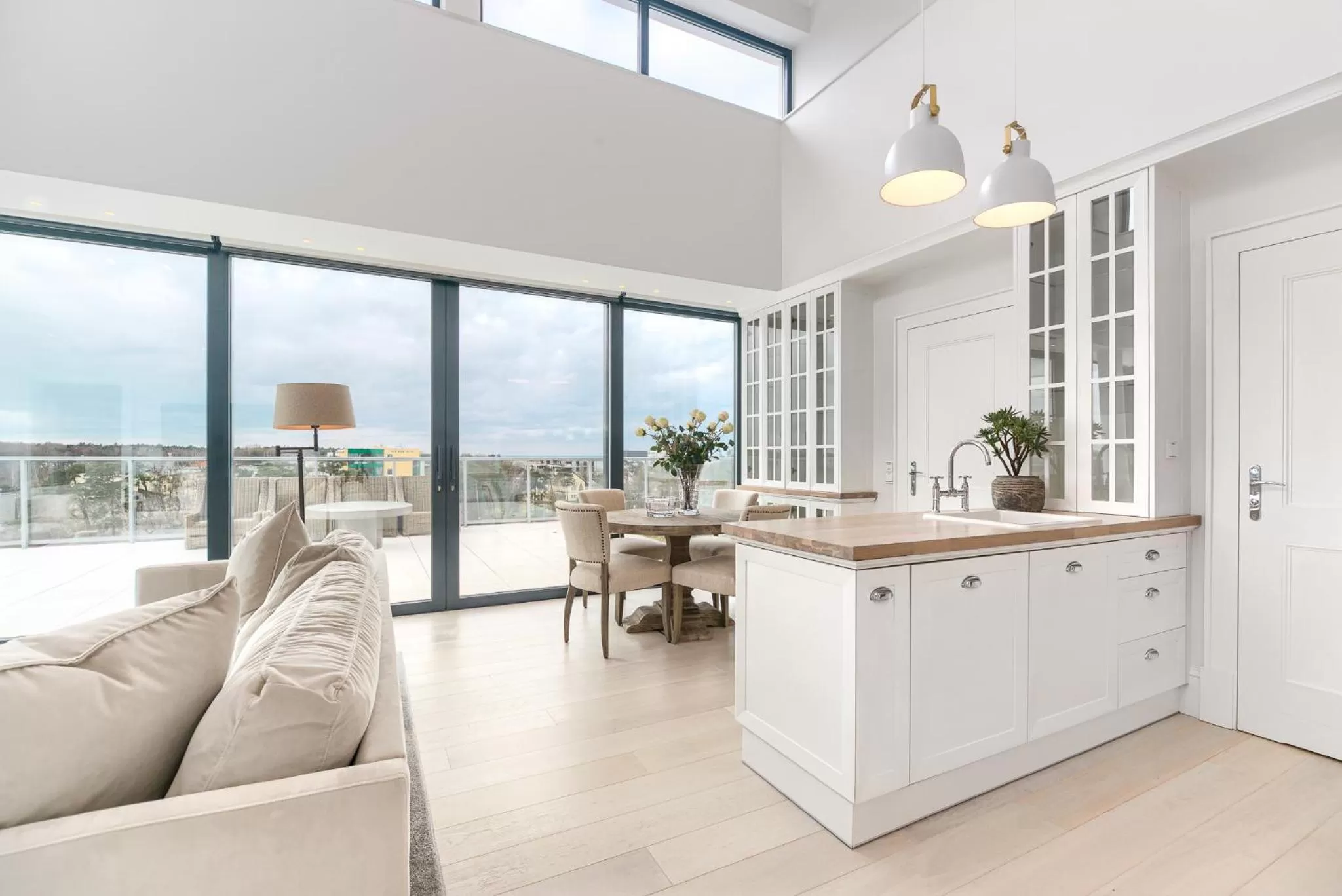 Kitchen or kitchenette in Dune Resort Mielno - C
