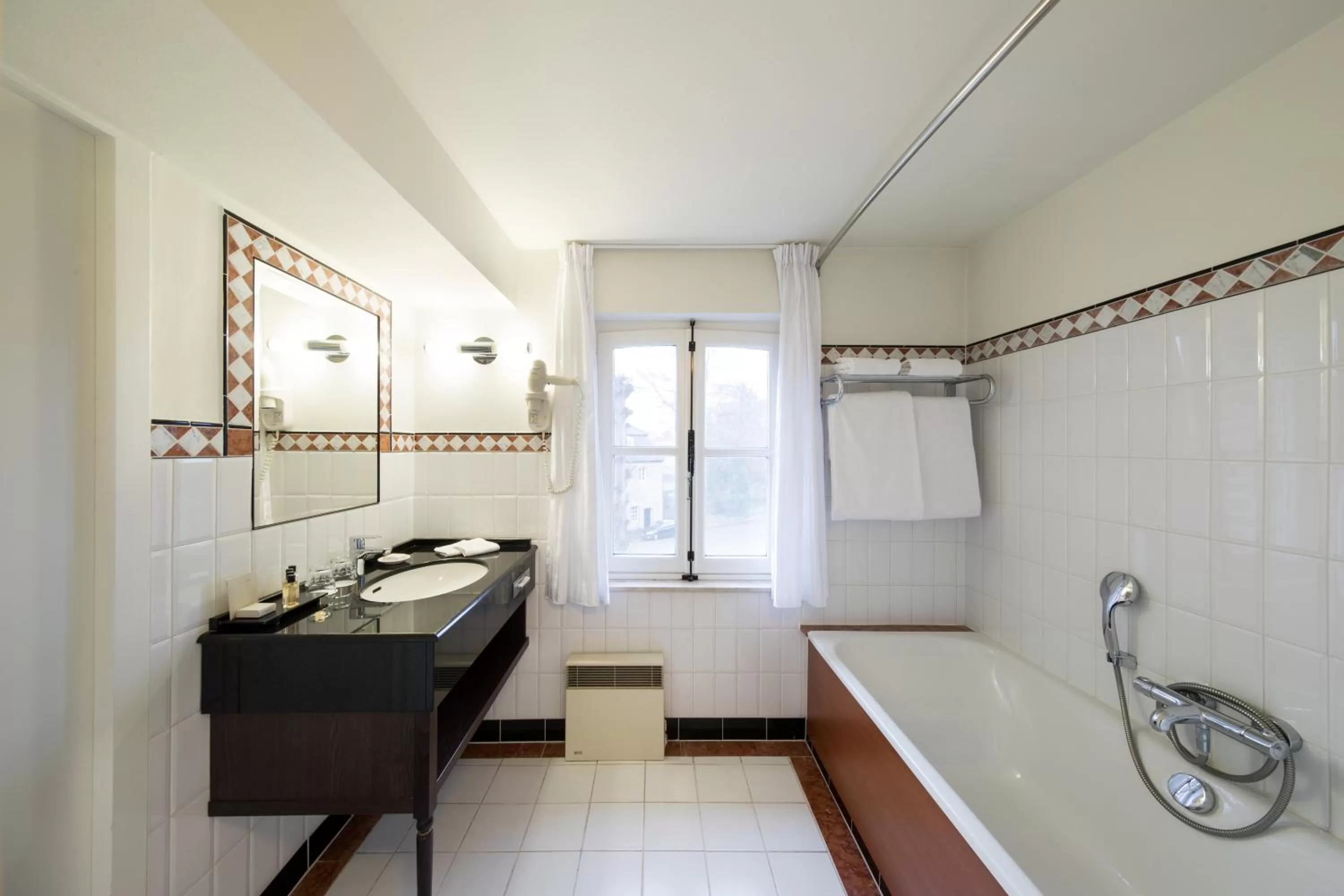 Bathroom in Bilderberg Château Holtmühle