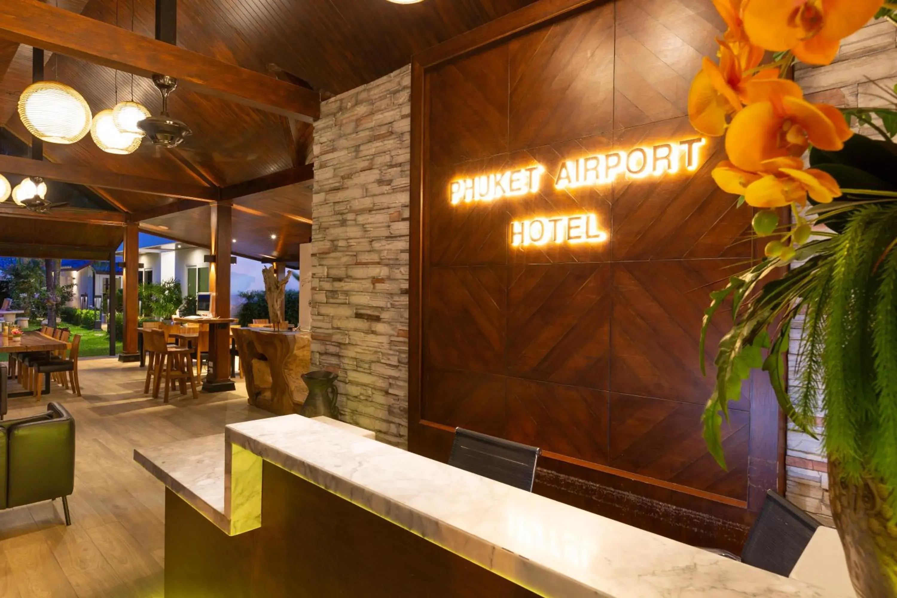 Restaurant/places to eat in Phuket Airport Hotel - SHA Extra Plus Restaurant/places to eat in Phuket Airport Hotel - SHA Extra Plus