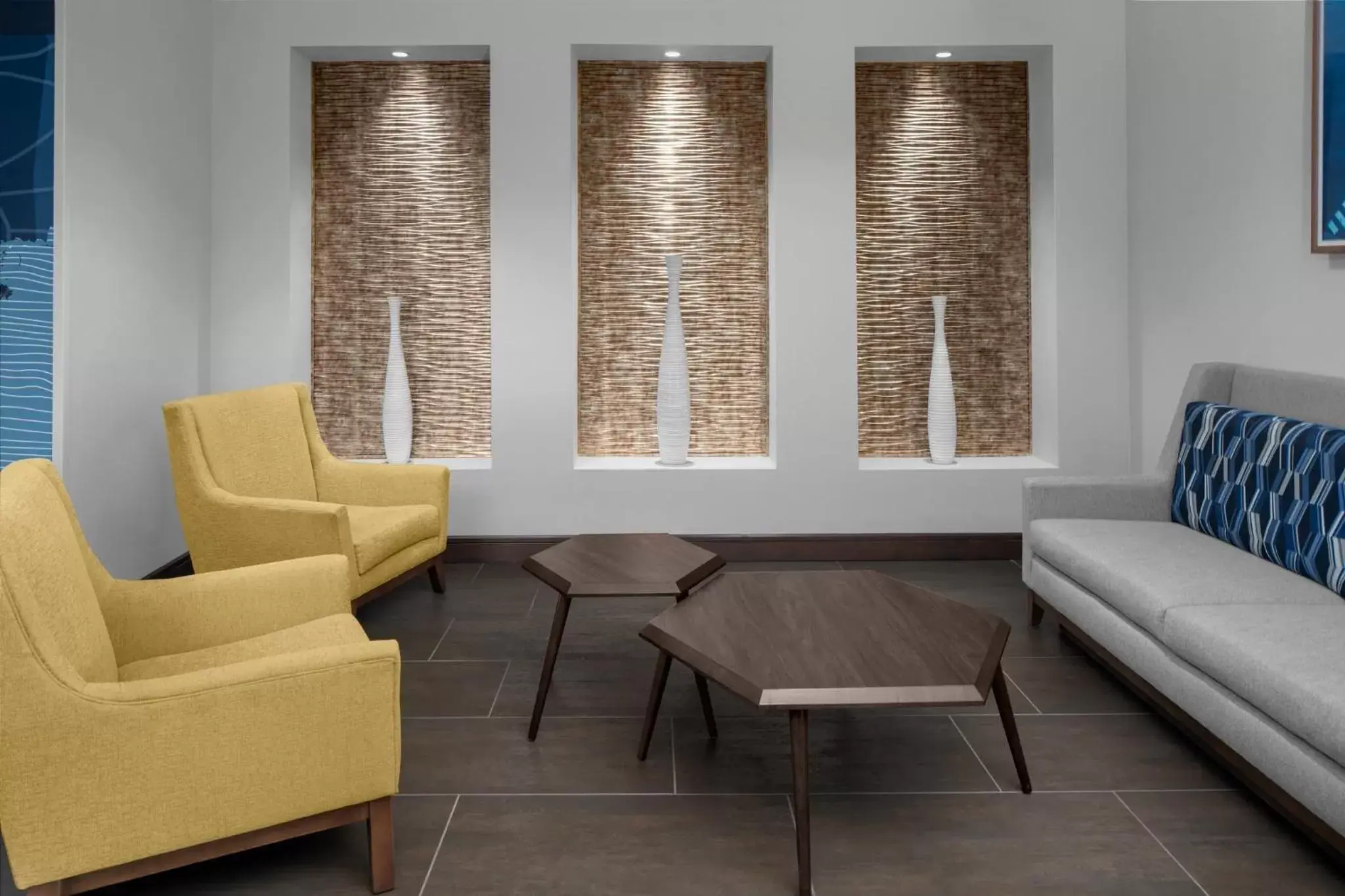 Property building in Holiday Inn Express & Suites Midland South I-20 by IHG Property building in Holiday Inn Express & Suites Midland South I-20 by IHG