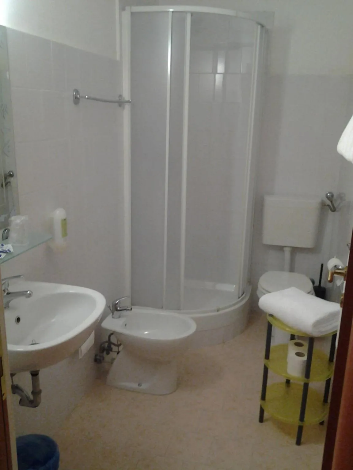 Bathroom in Hotel Touring