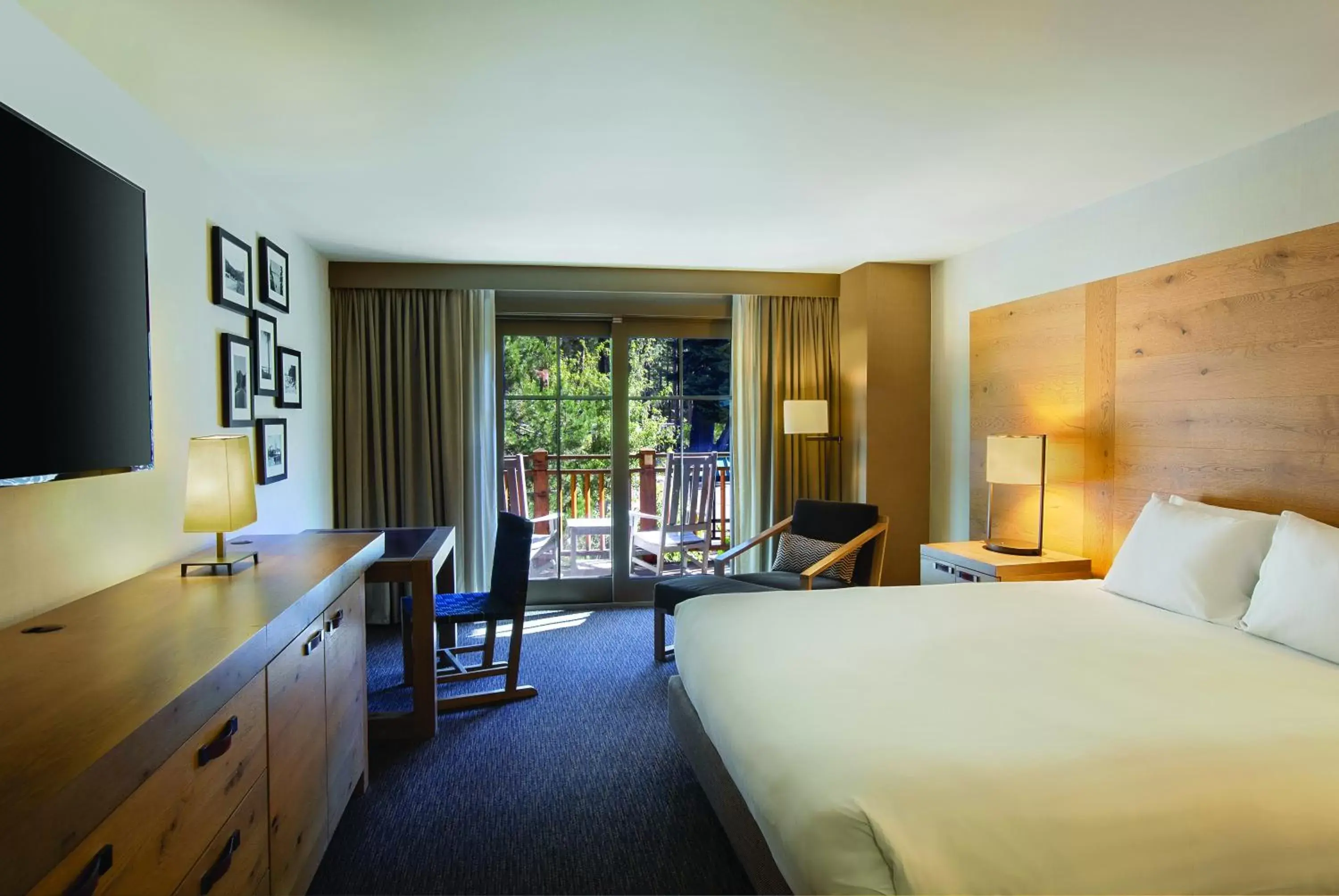 King Room with Balcony in Hyatt Regency Lake Tahoe Resort, Spa & Casino