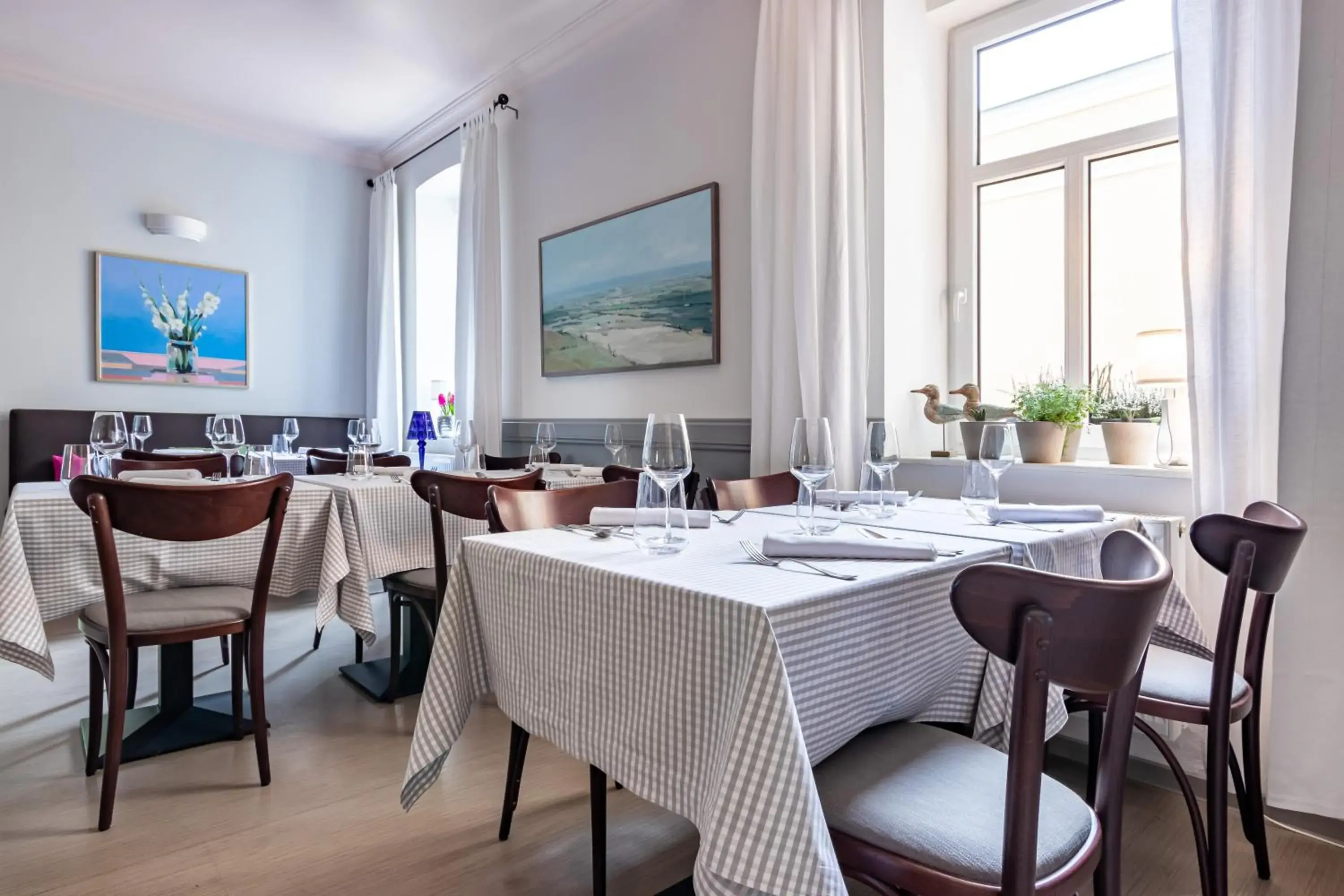 Restaurant/Places to Eat in Boutique Hotel SwissHouse