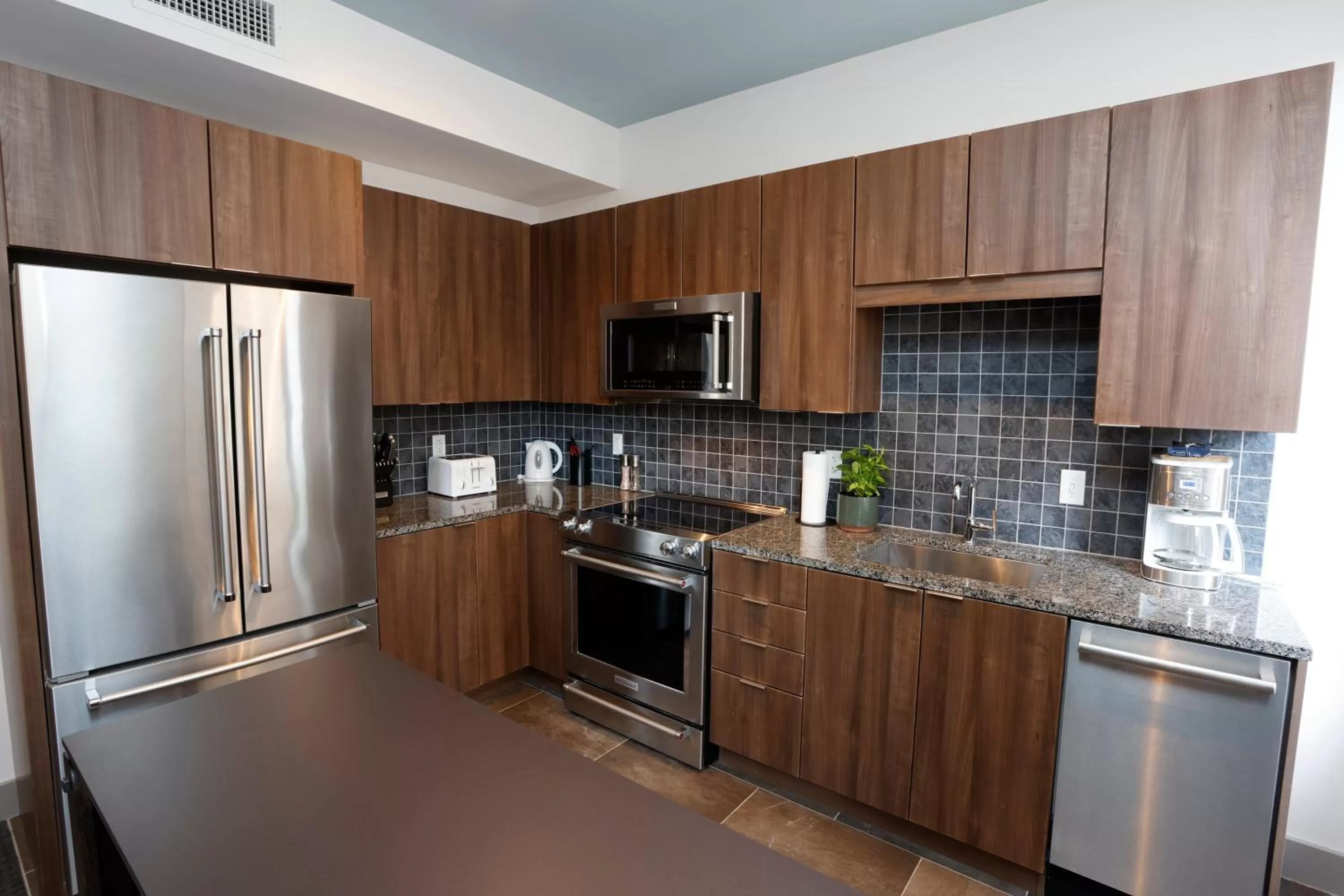 Photo of the whole room in Kimpton Schofield Hotel by IHG