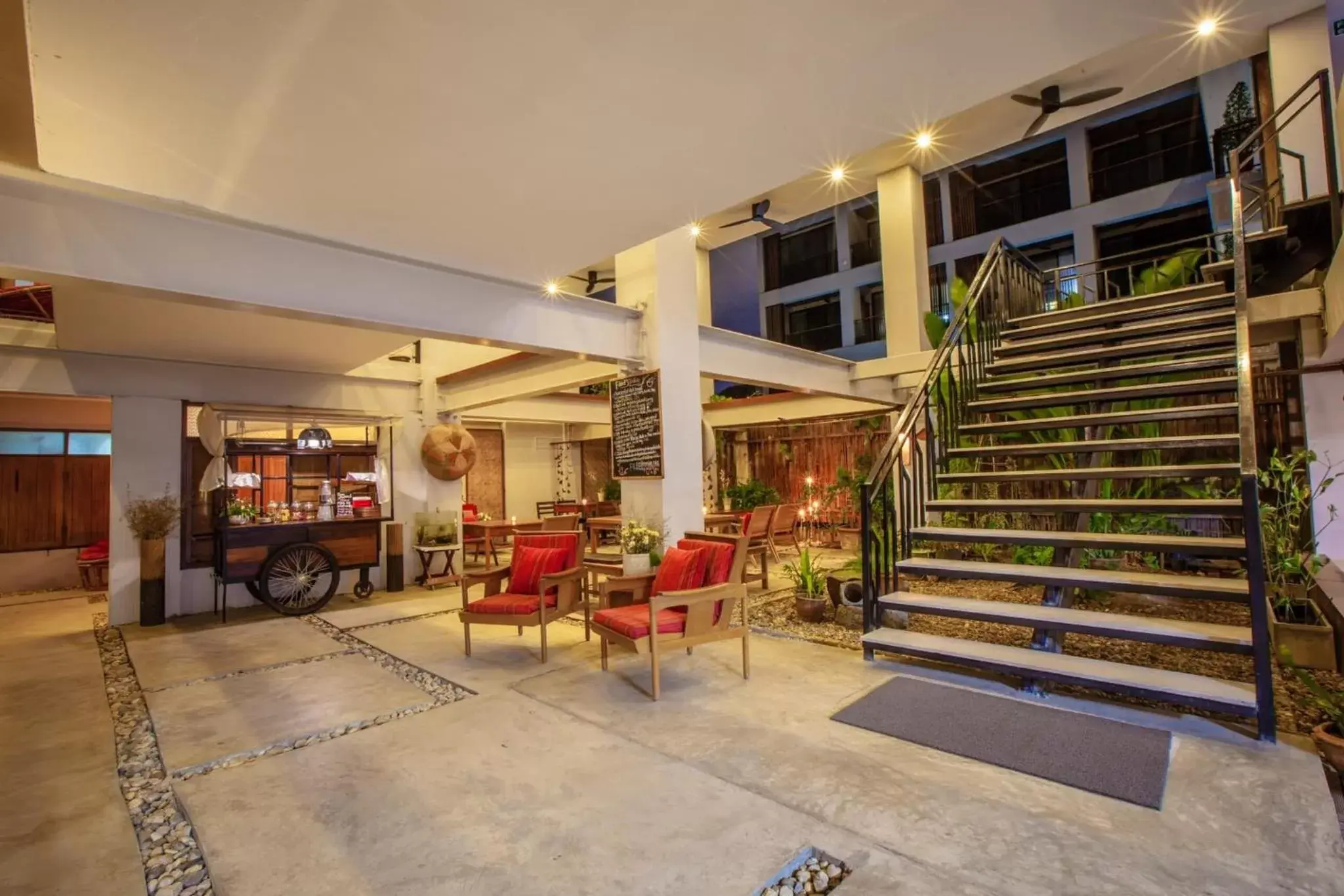 Restaurant/places to eat, Lobby/Reception in SugarCane Chiang Mai