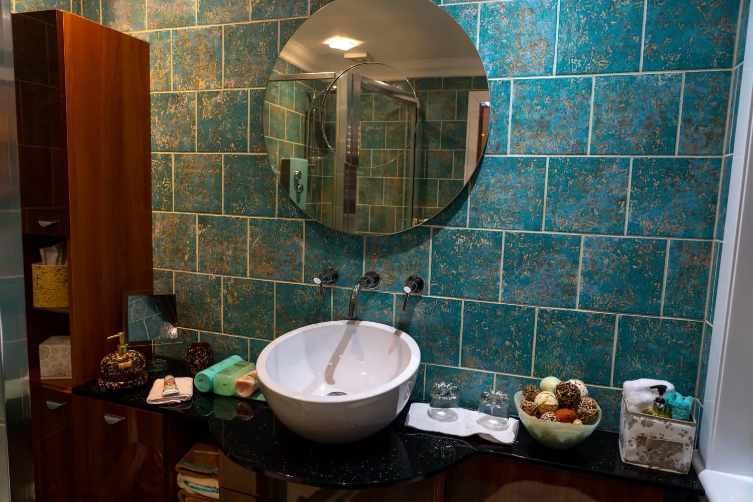 Bedroom, Bathroom in Retreat at The Knowe Auchincruive Estate