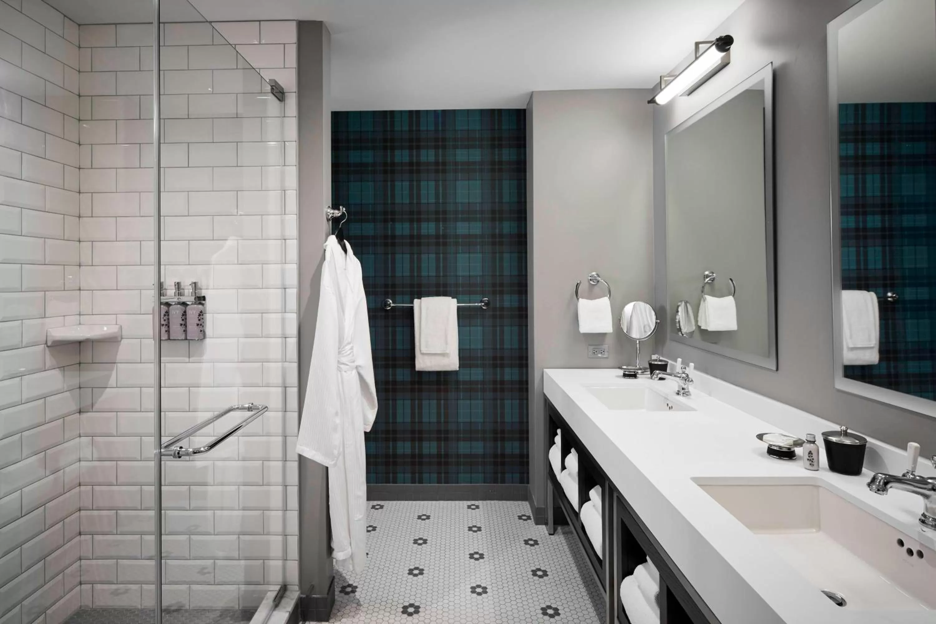 Bathroom in Hotel Zachary, Chicago, a Tribute Portfolio Hotel