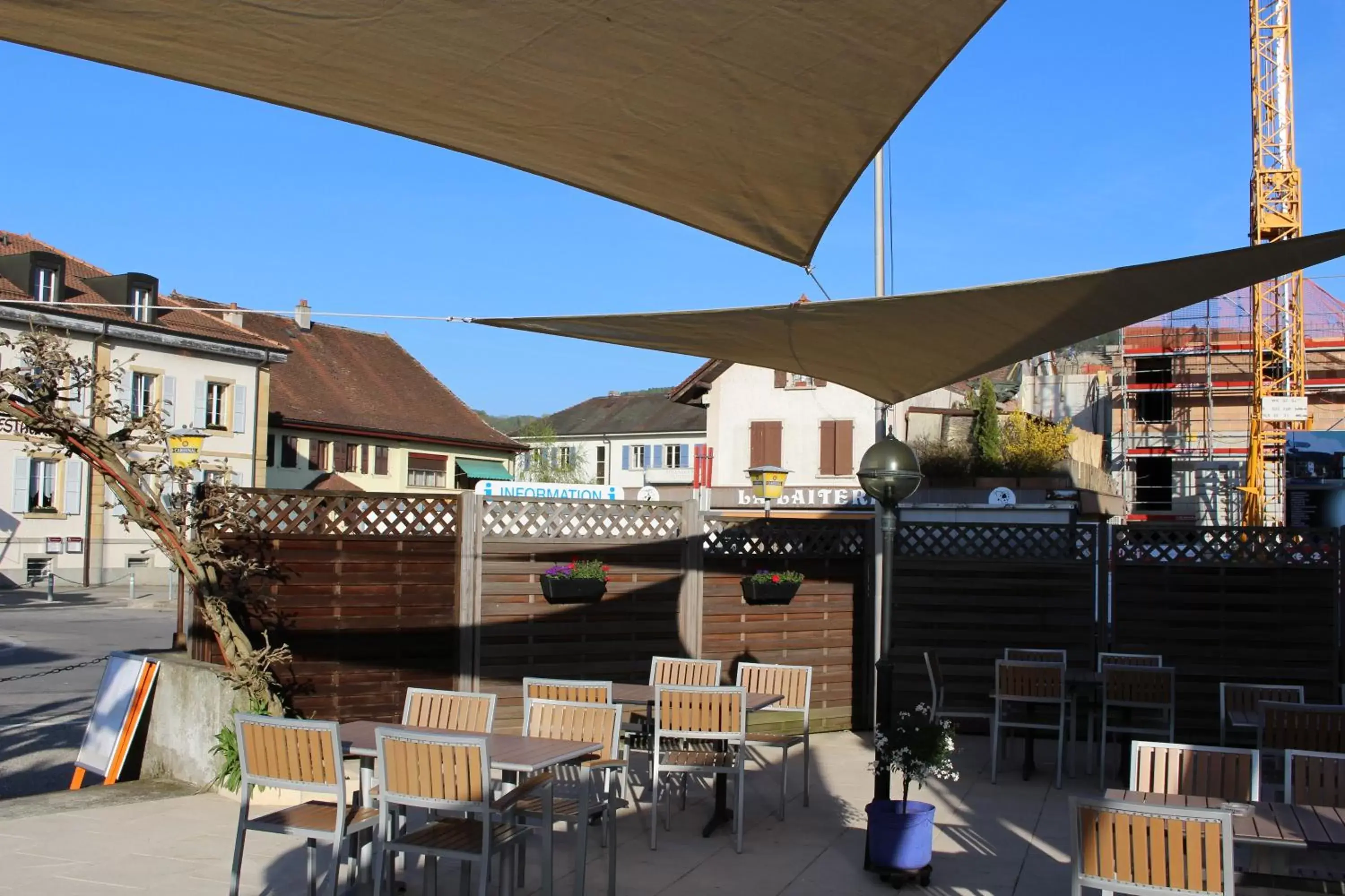 Balcony/Terrace, Restaurant/Places to Eat in Hôtel de la Gare