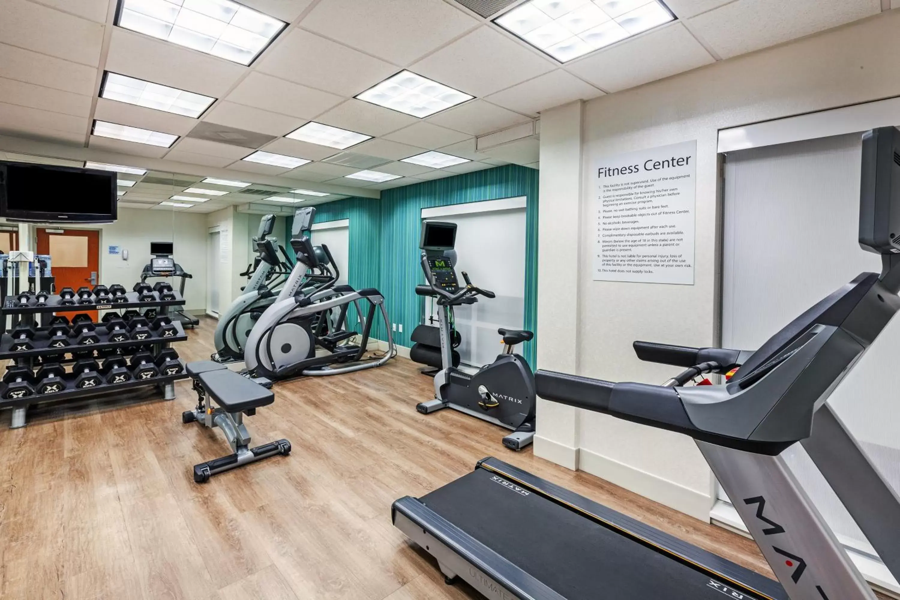 Spa and wellness centre/facilities, Fitness Center/Facilities in Holiday Inn Express New Orleans East, an IHG Hotel