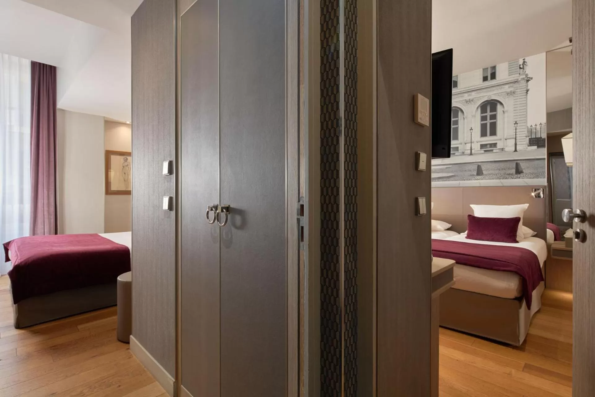 Photo of the whole room, Bed in Hotel La Lanterne & Spa By Timhotel