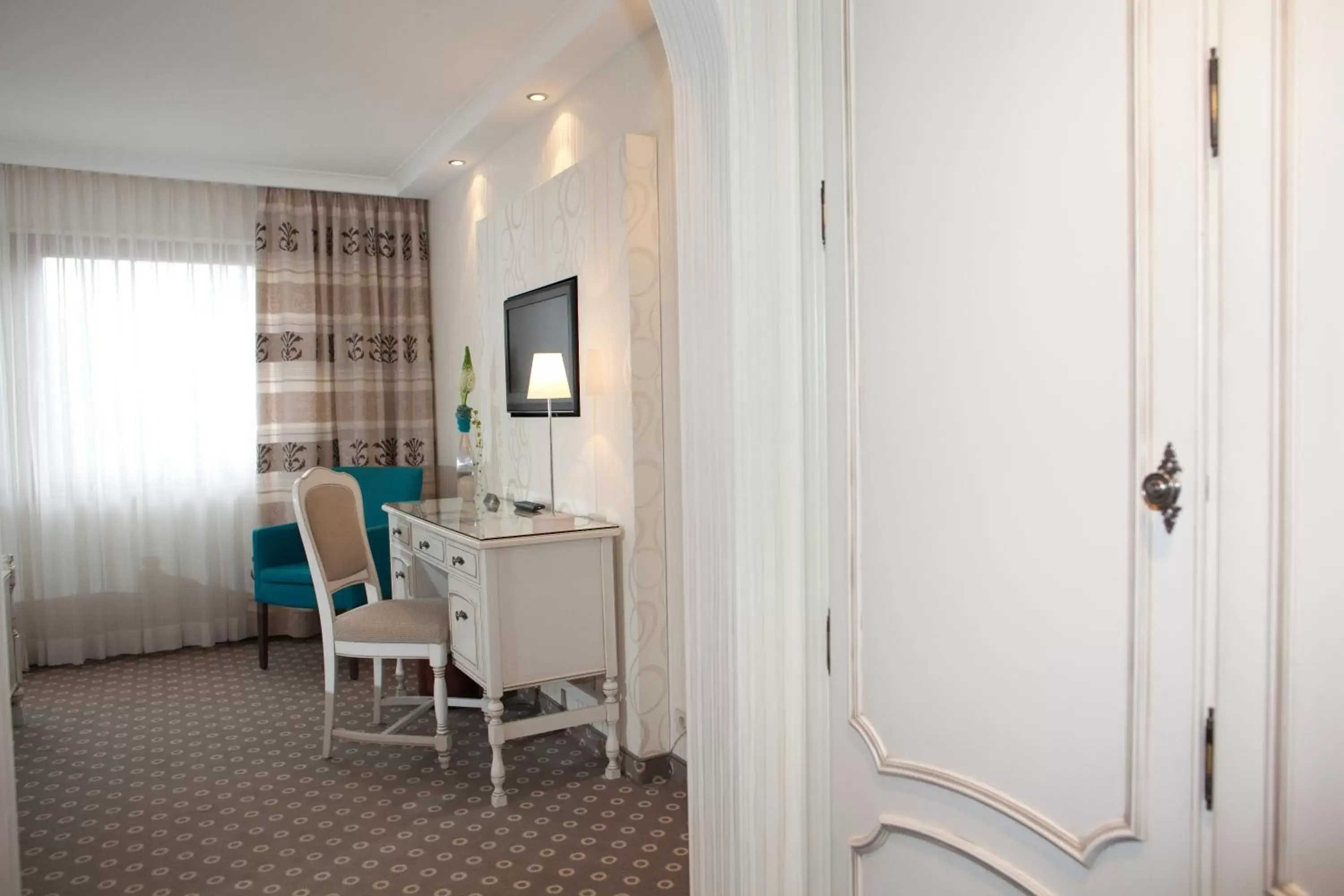 Double Room in Hotel-Restaurant Arneggers Adler Double Room in Hotel-Restaurant Arneggers Adler