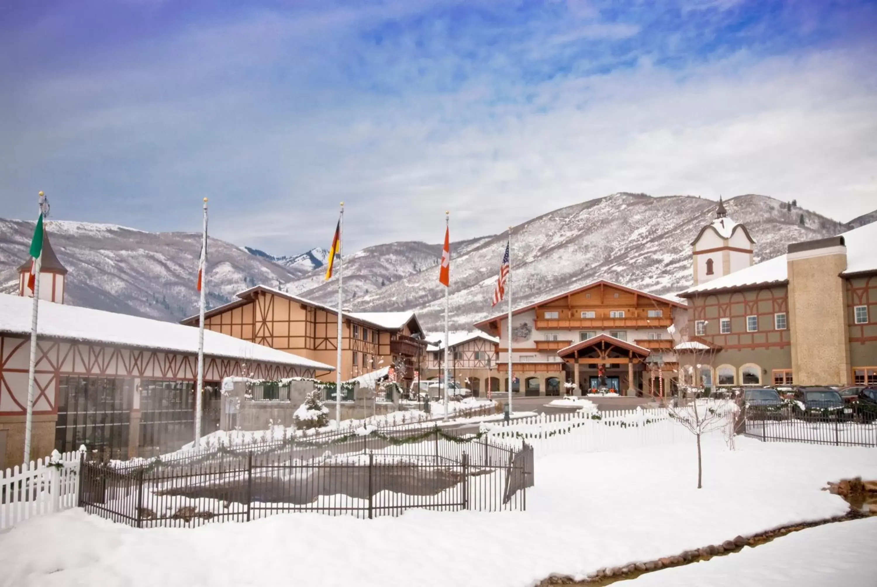 Facade/entrance, Winter in Zermatt Utah Resort & Spa Trademark Collection by Wyndham