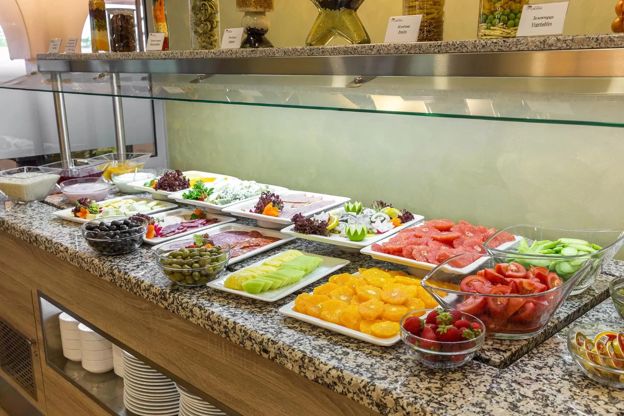 Buffet breakfast in Grami Hotel Sofia