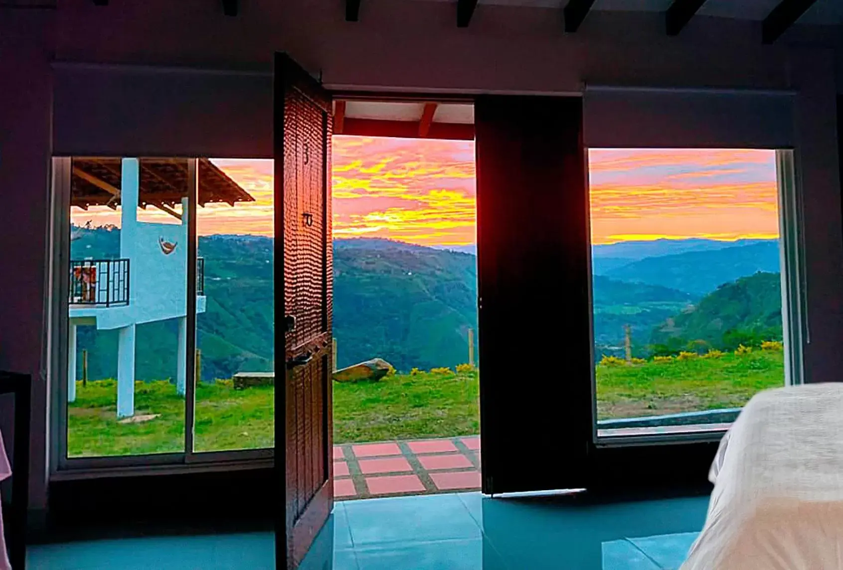 Twin Room with Mountain View in Hotel Kasama Twin Room with Mountain View in Hotel Kasama