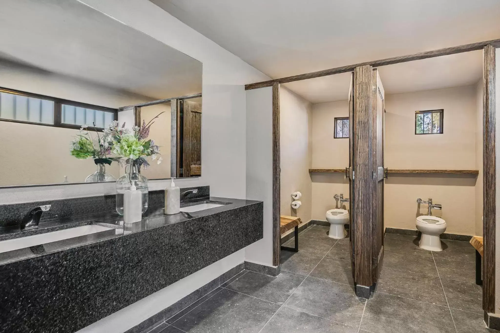 Photo of the whole room, Bathroom in Fiesta Americana Hacienda Galindo Resort & Spa