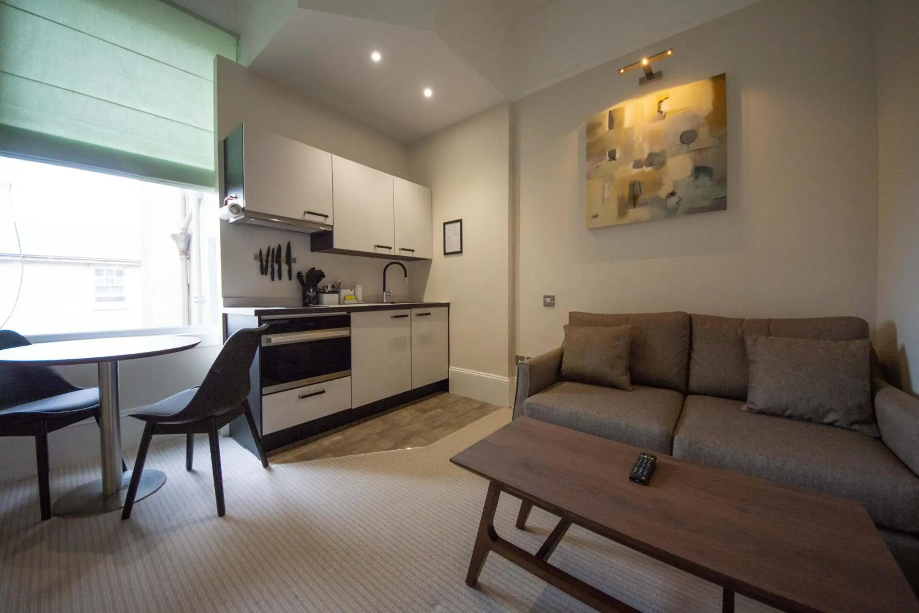 Kitchen or kitchenette, Seating Area in Best Western York House Hotel