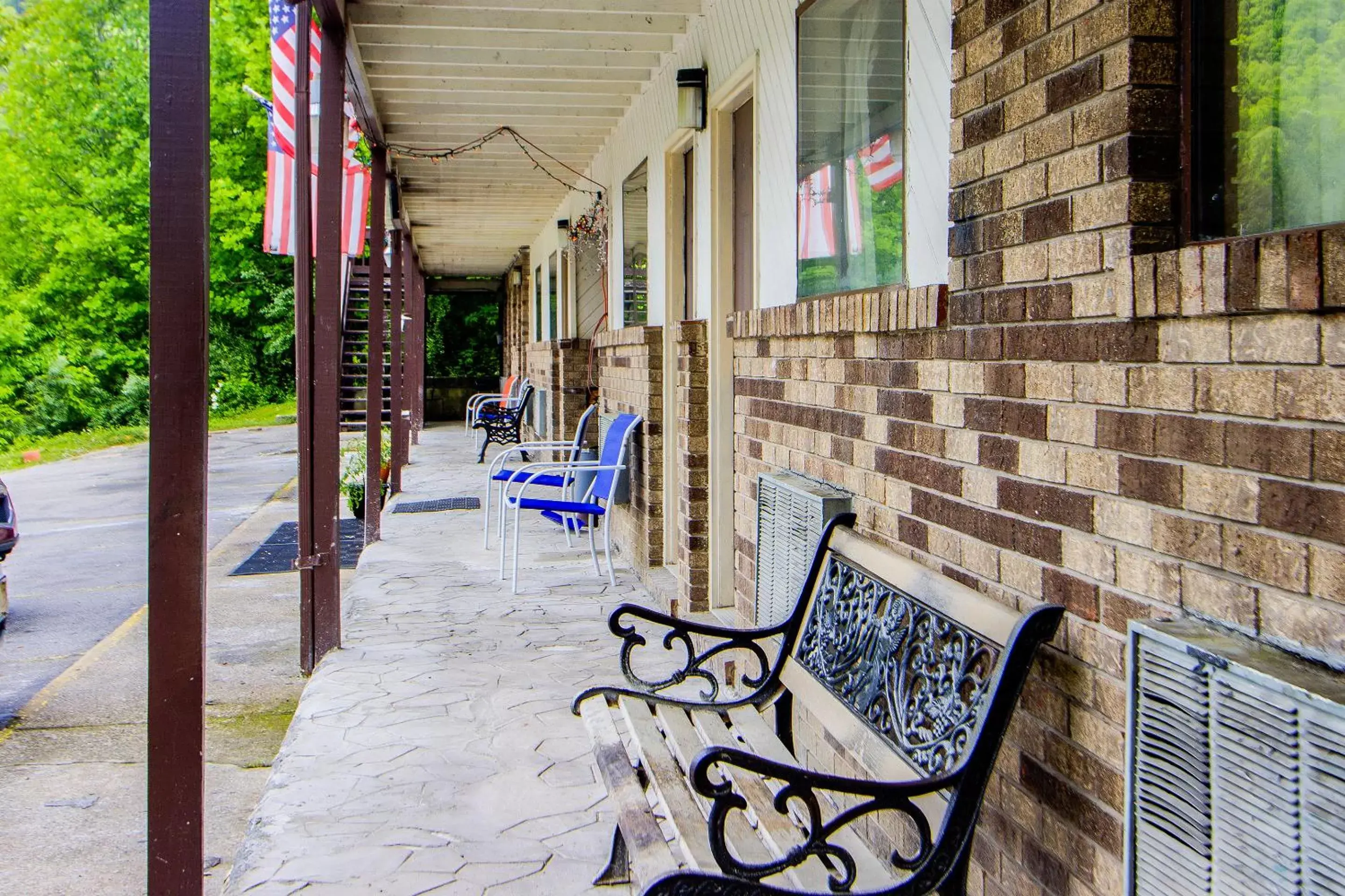 Property building in OYO Hotel Chapmanville Inn, WV - Hwy 119