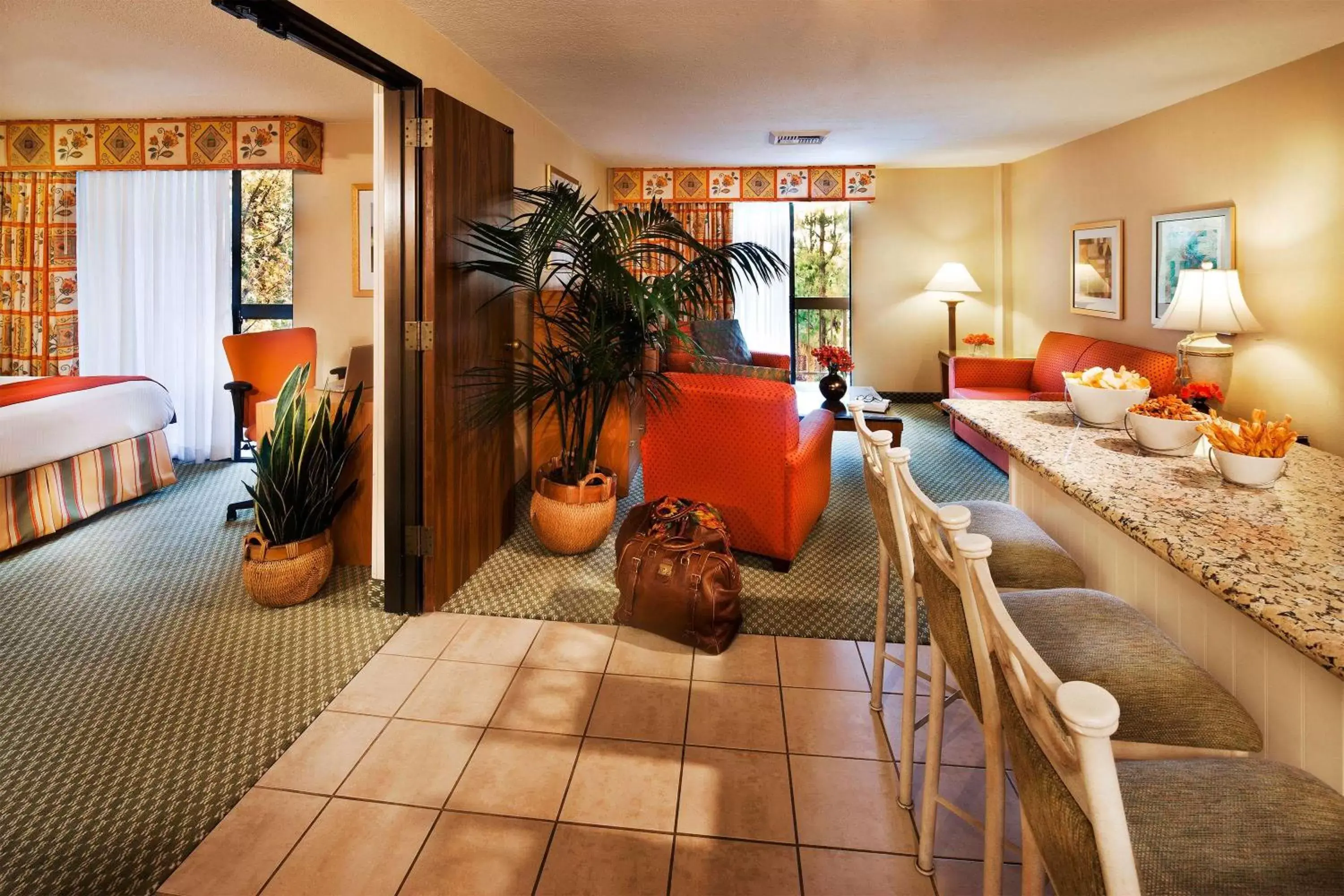Bedroom in Howard Johnson by Wyndham Anaheim Hotel & Water Playground