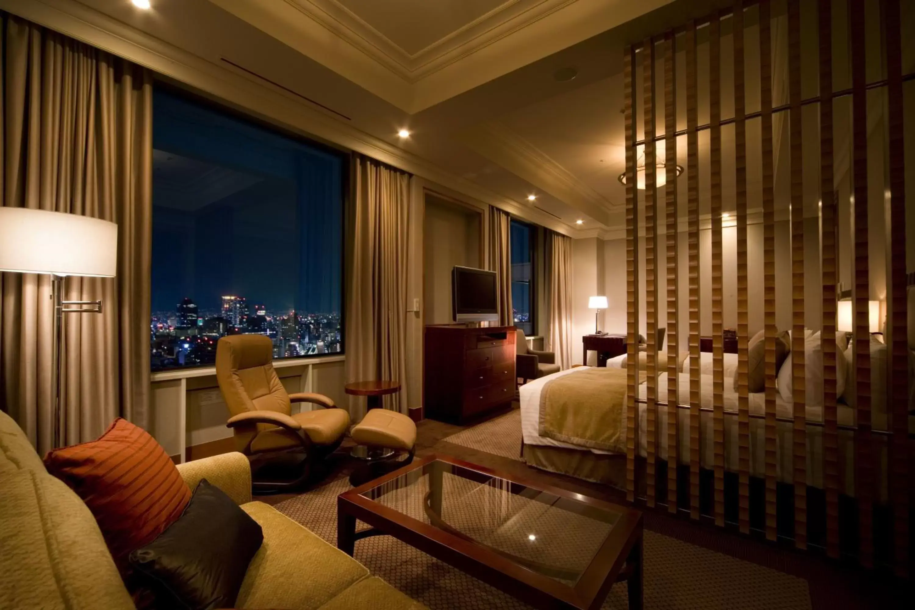 Photo of the whole room, Seating Area in Imperial Hotel Osaka