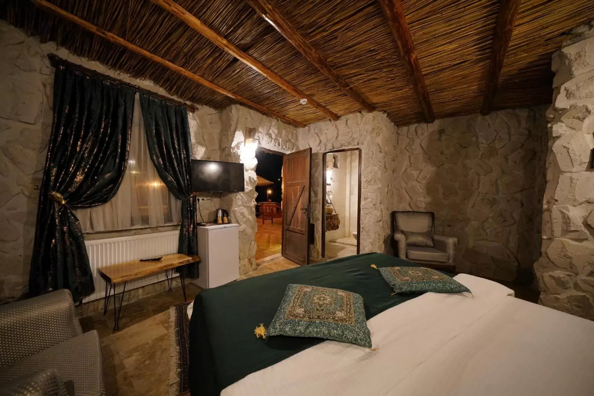 Bedroom, Bed in Cappadocia Nar Cave House & Hot Swimming Pool