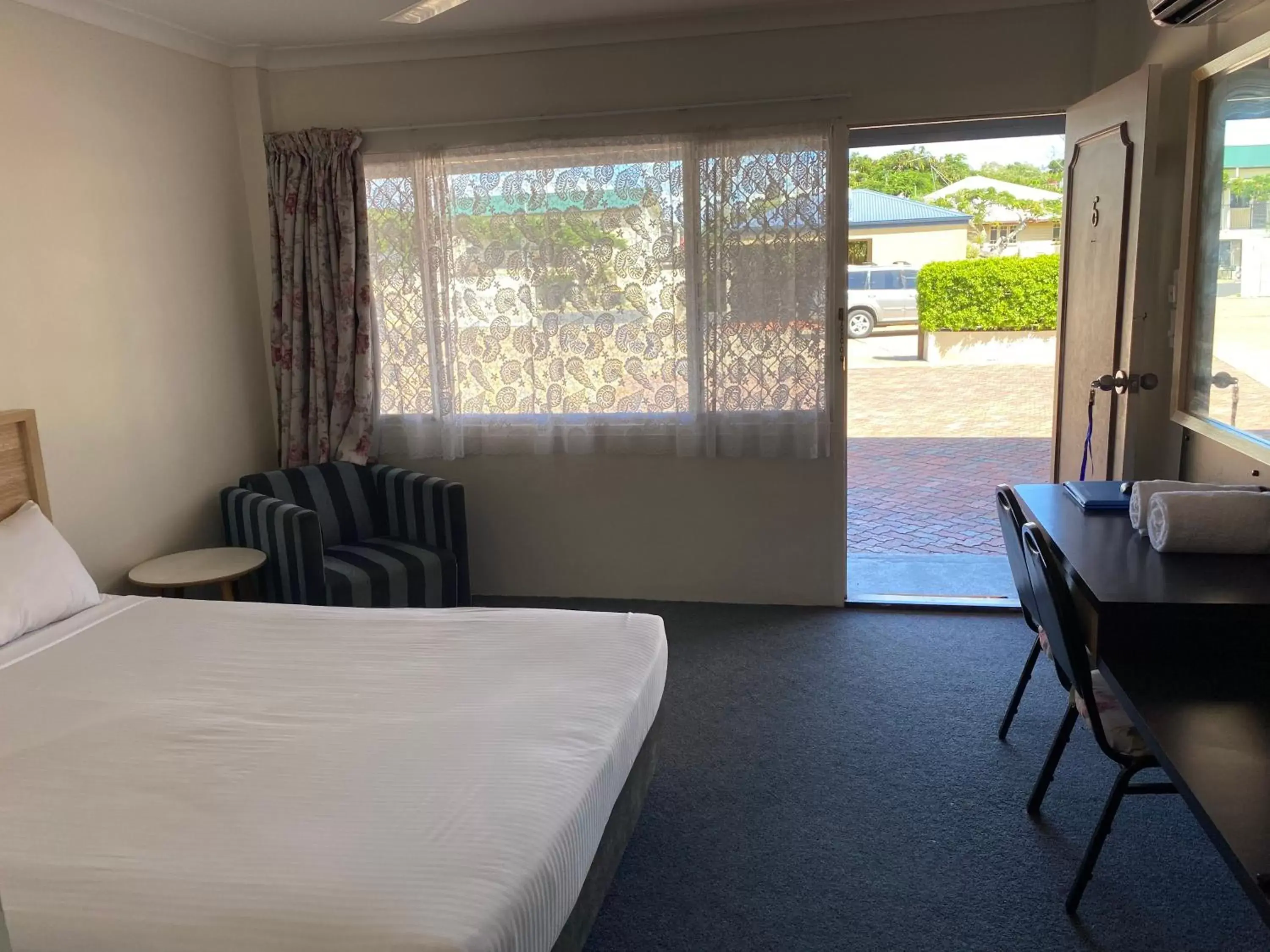 Photo of the whole room, Bed in Hervey Bay Motel