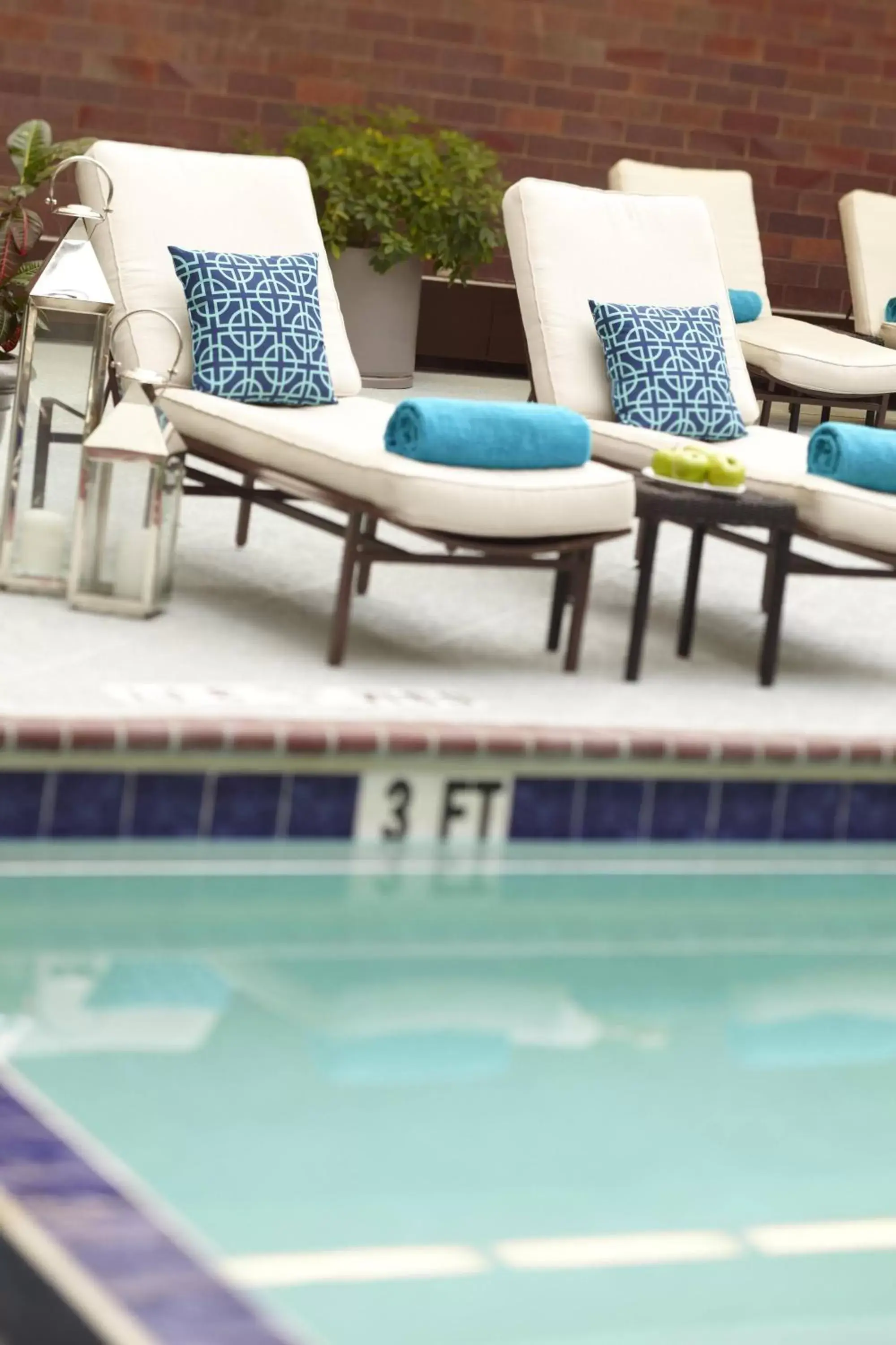 Swimming Pool in Renaissance Atlanta Waverly Hotel & Convention Center