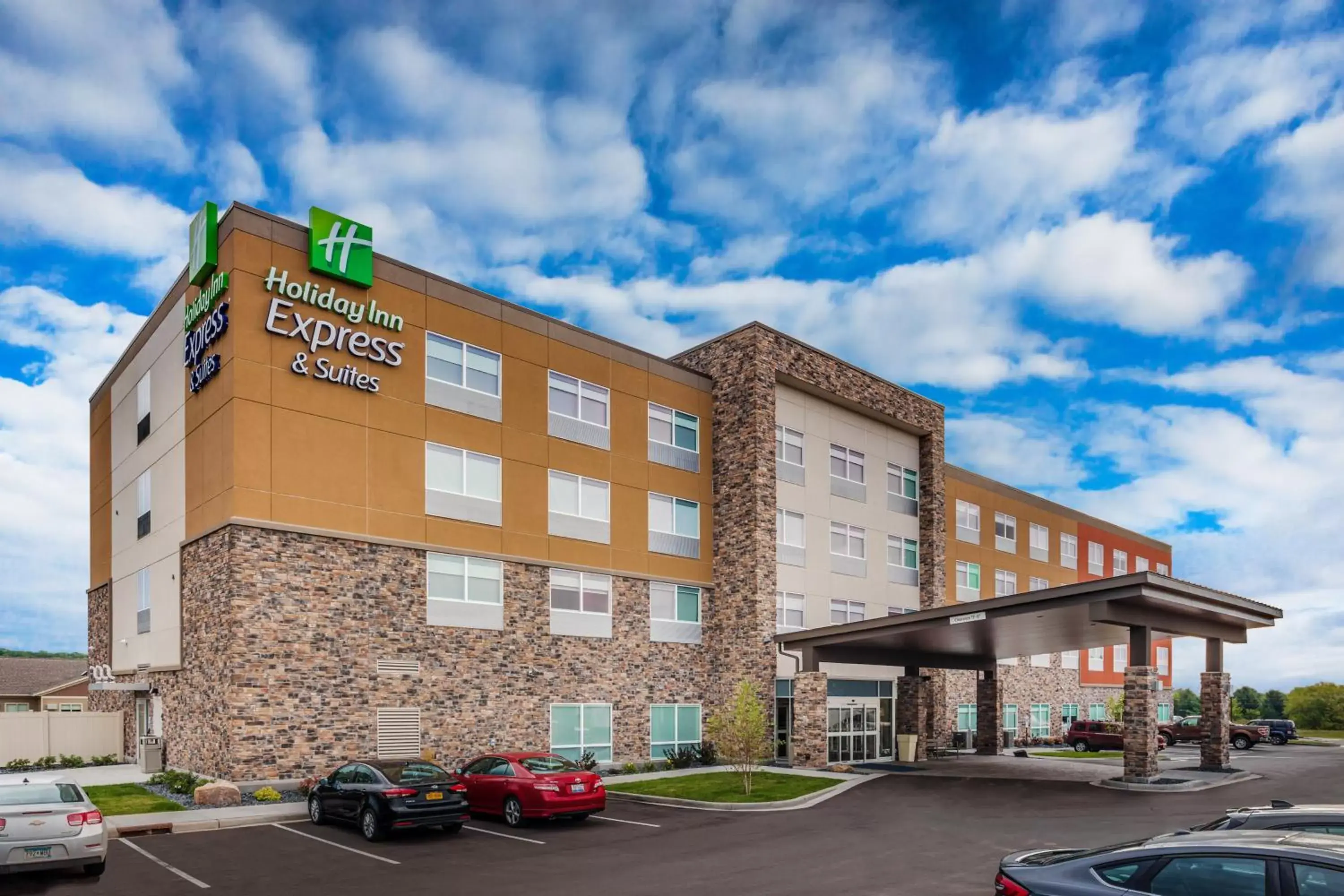 Property building in Holiday Inn Express & Suites - Rice Lake, an IHG Hotel