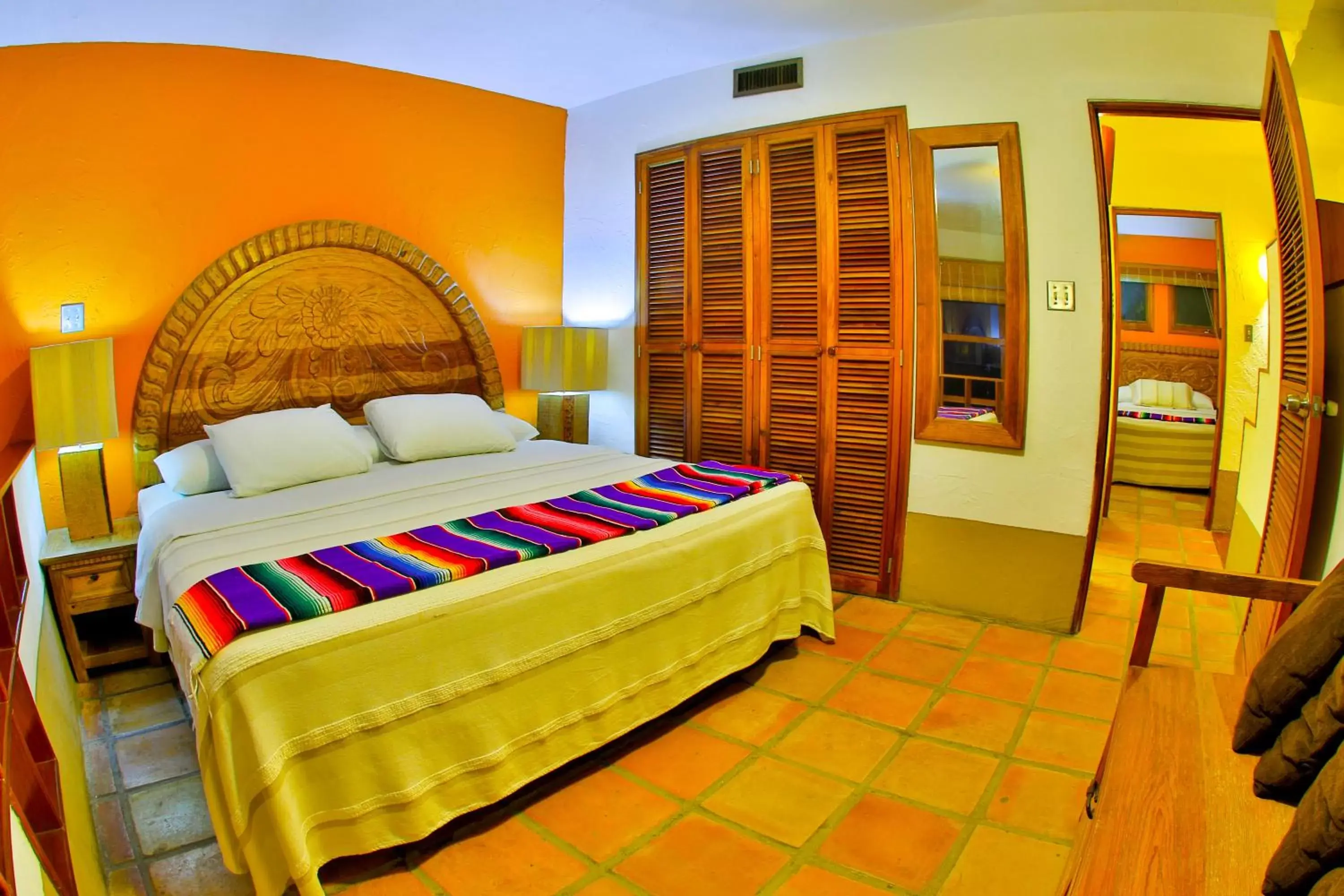 Bed in Villas El Rancho Green Resort