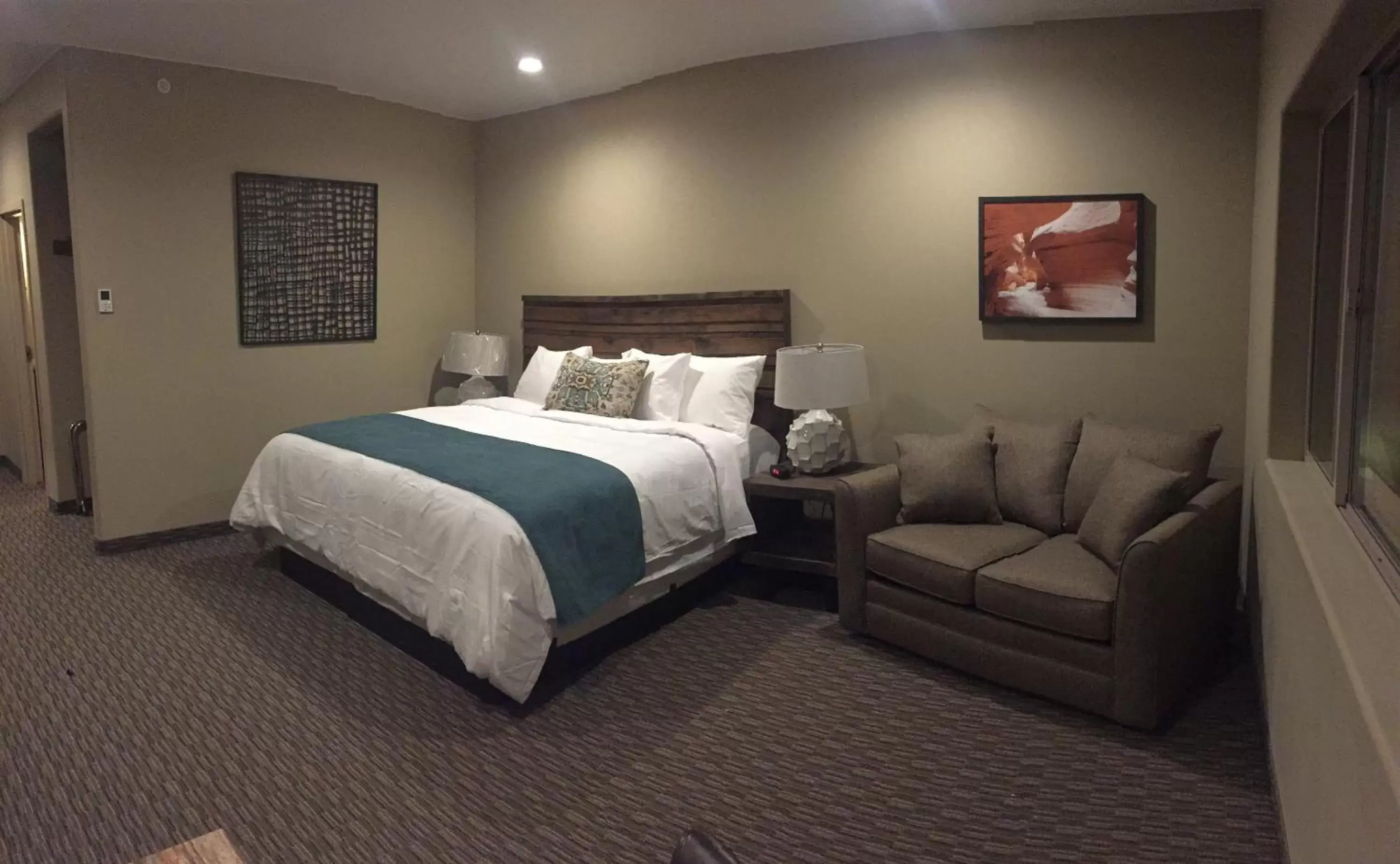 Bed in Canyon Country Lodge