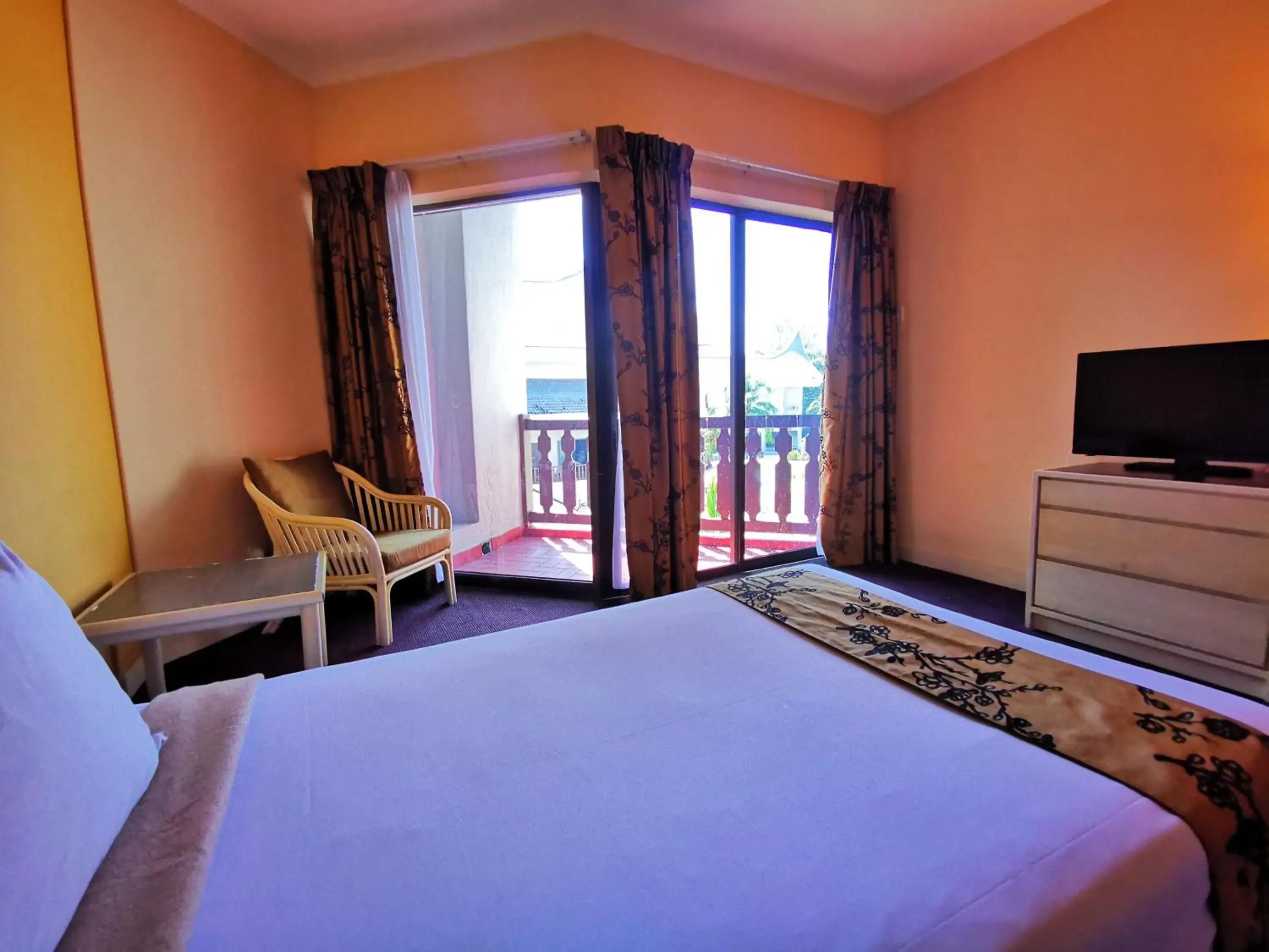 Sea view, Bed in The Grand Beach Resort