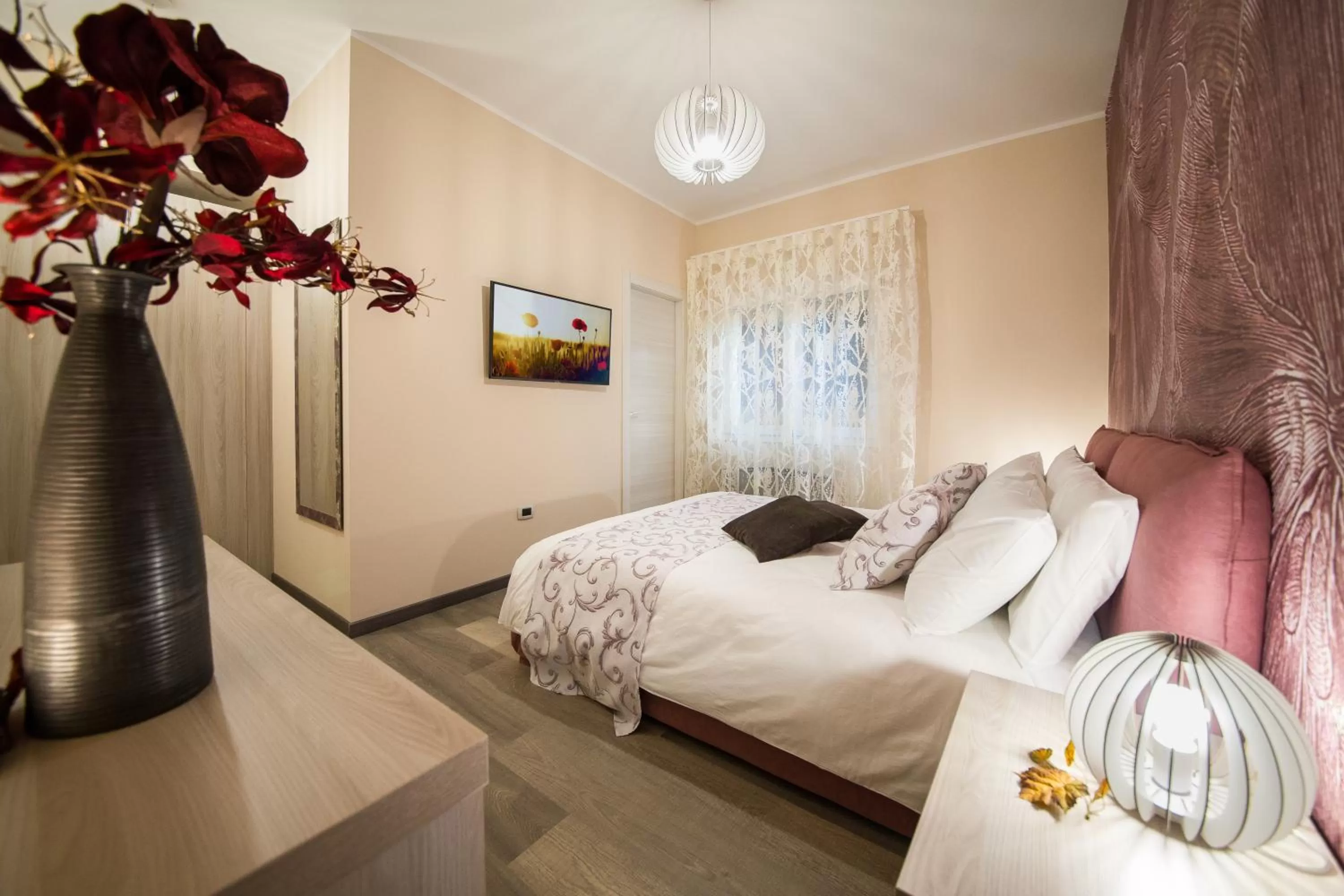 Photo of the whole room, Bed in Aiem B&B