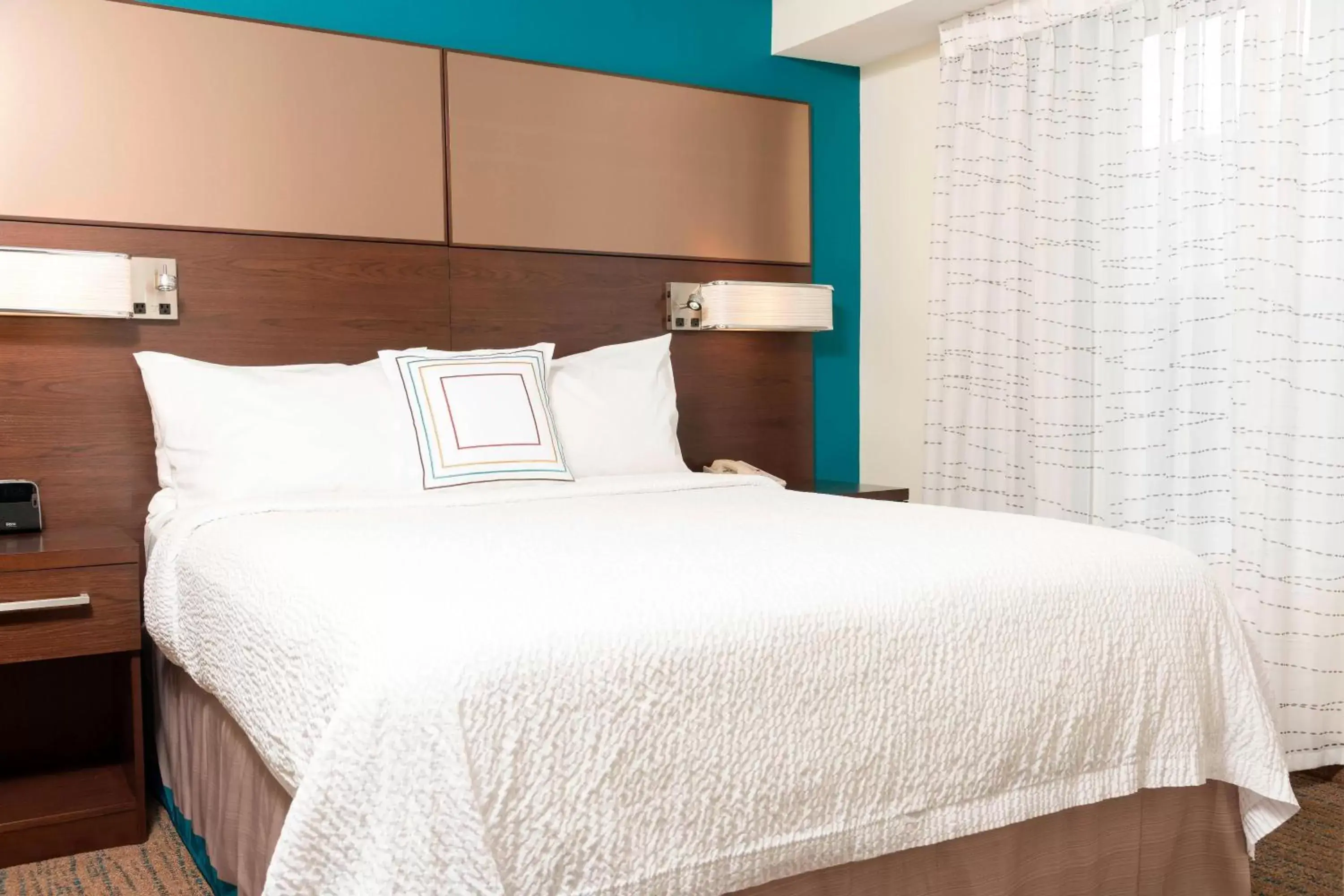 Bedroom, Bed in Residence Inn by Marriott Grand Rapids West