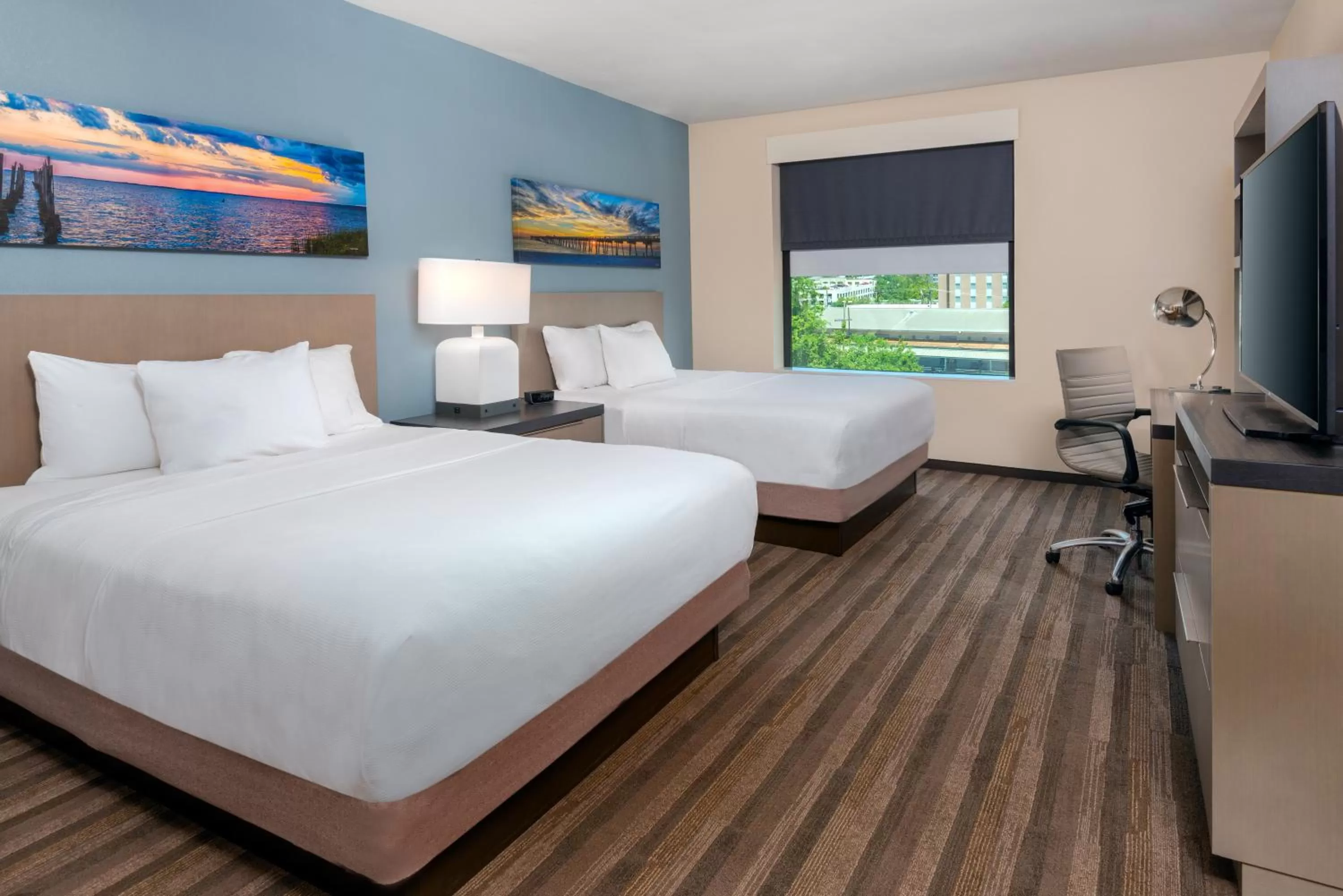 Photo of the whole room, Bed in Hyatt House Tallahassee Capitol University