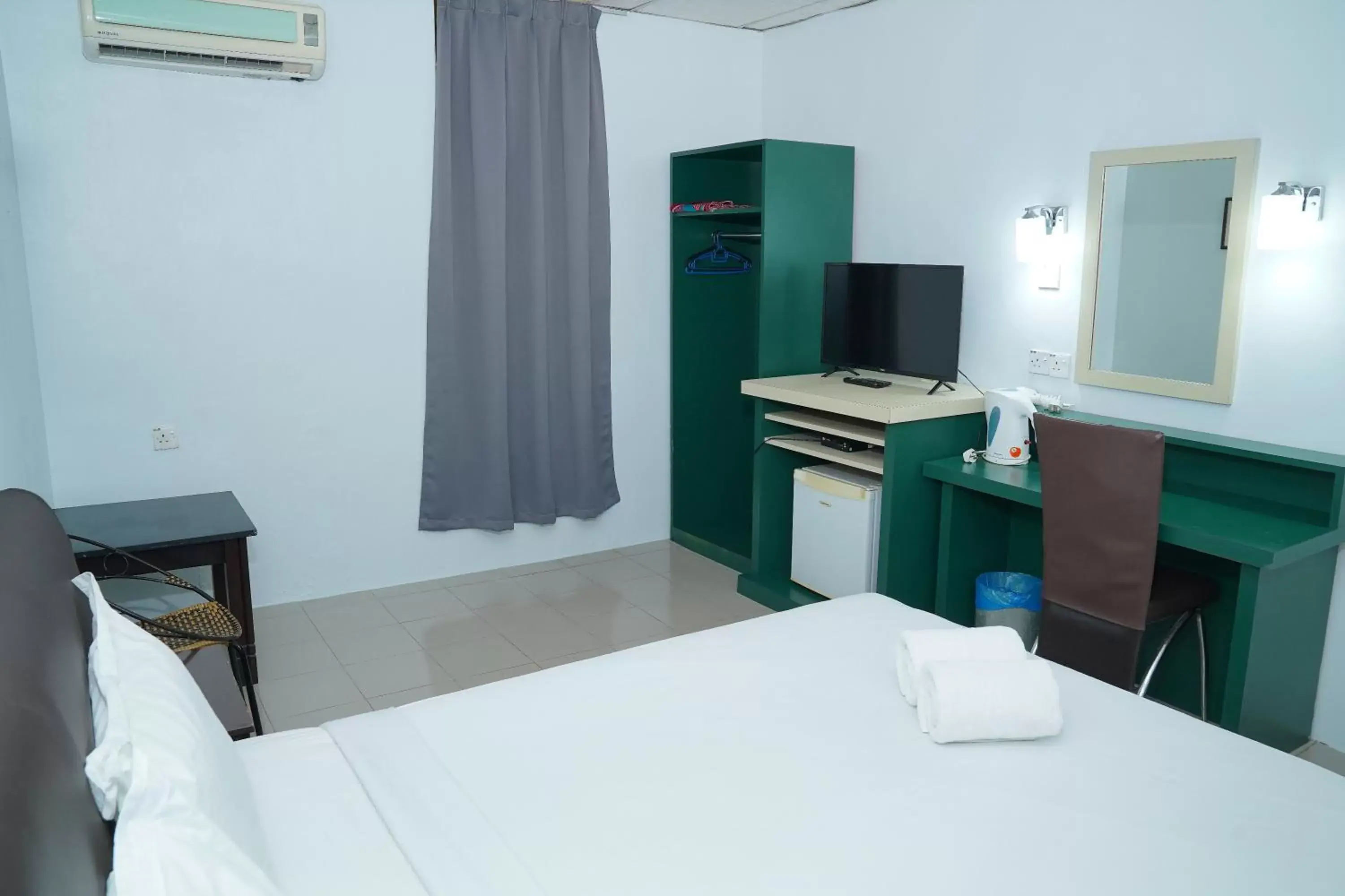 Bed in Dowifi Hotel -Self Service Kiosk
