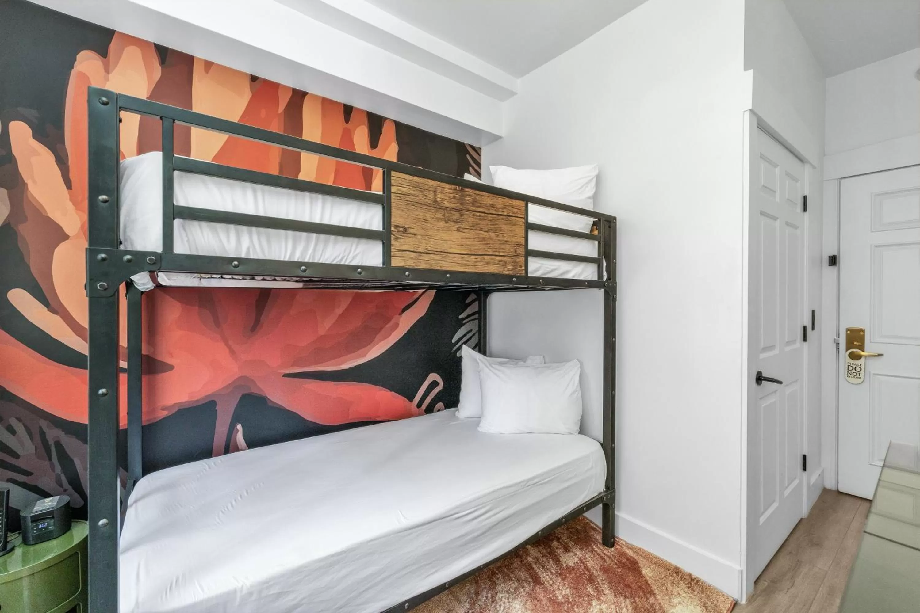 Standard Twin Room in Nob Hill Hotel