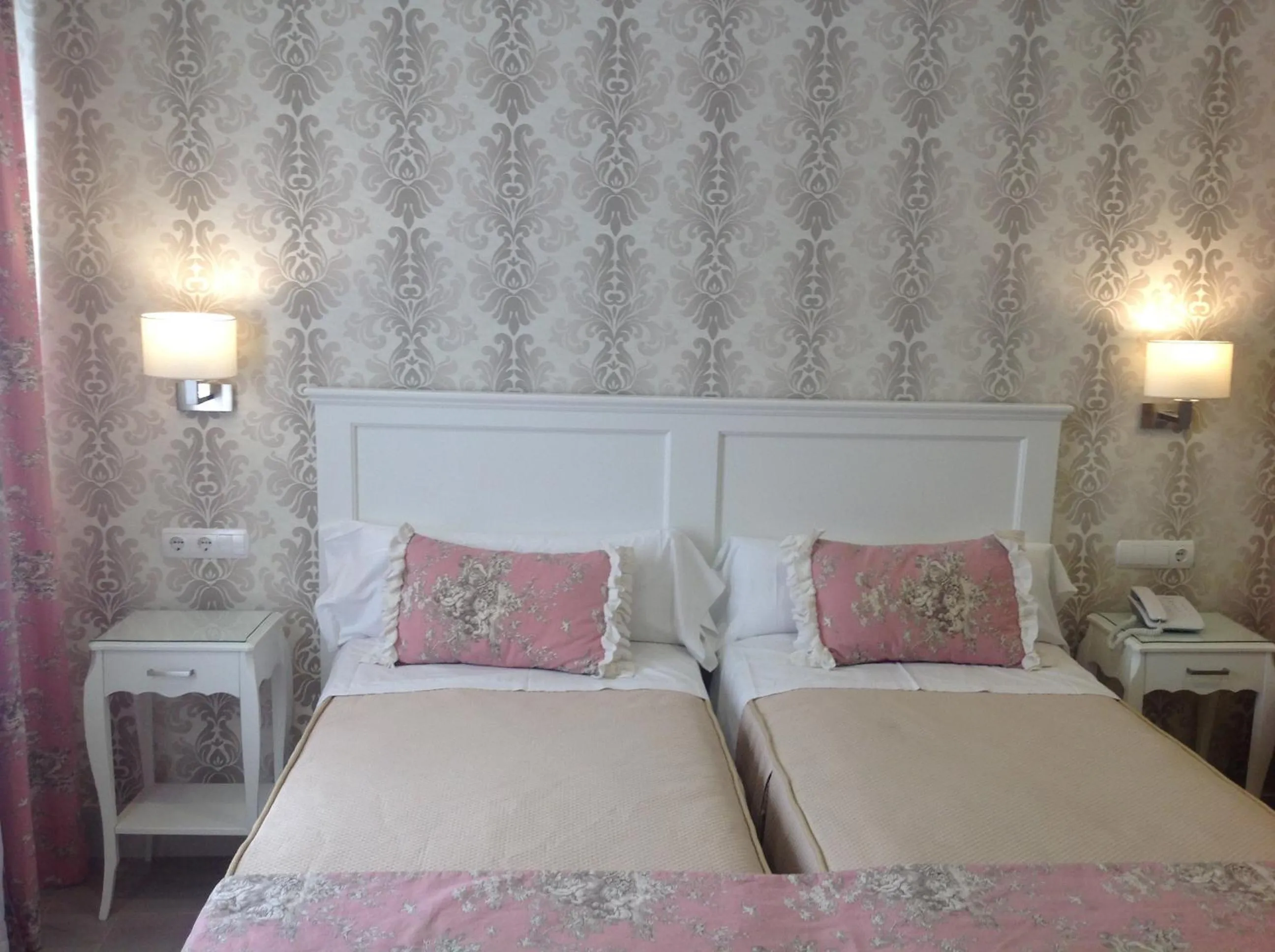 Decorative detail, Bed in Hotel Selu