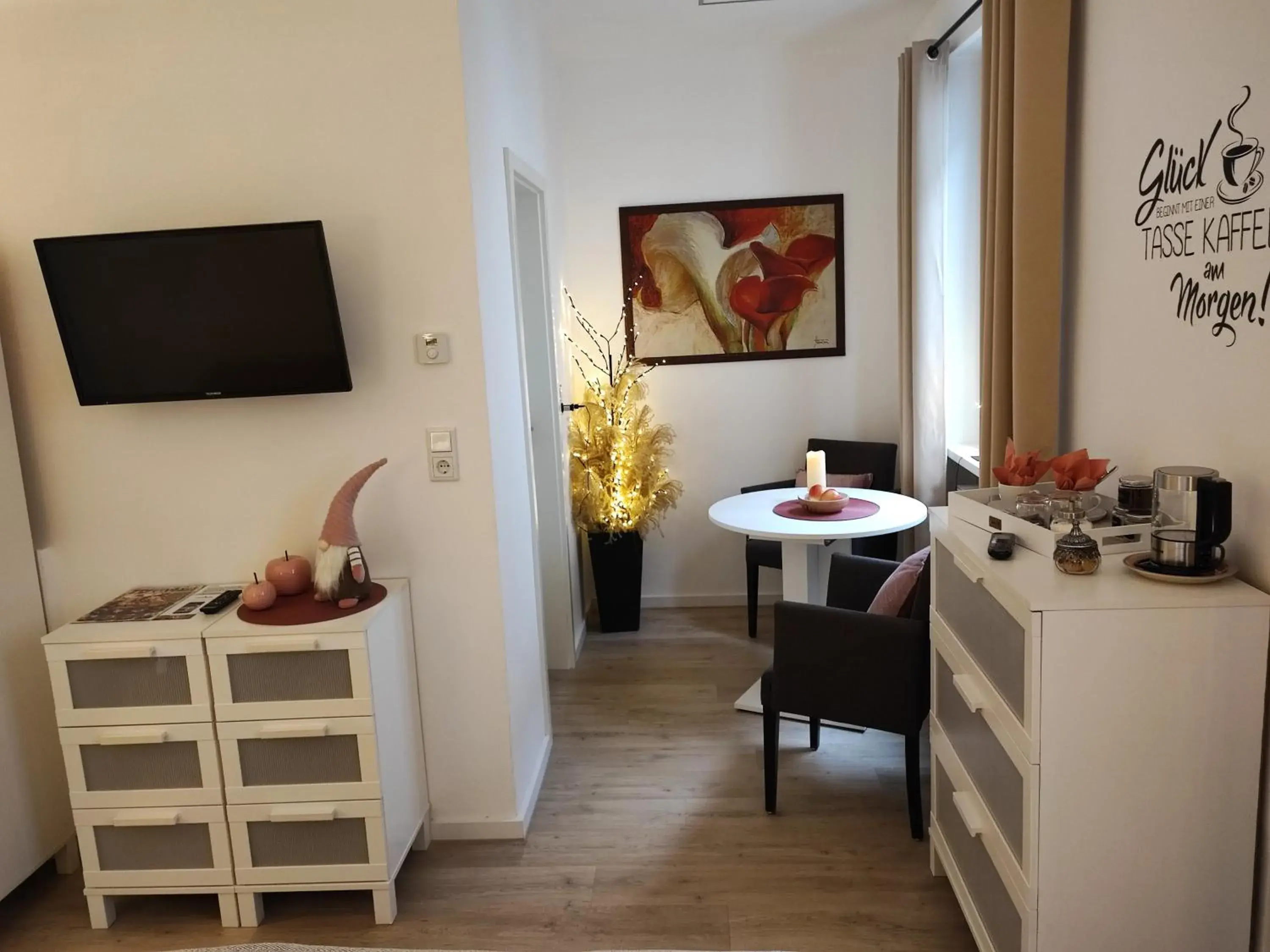 Bedroom, TV/Entertainment Center in Altes Backhaus