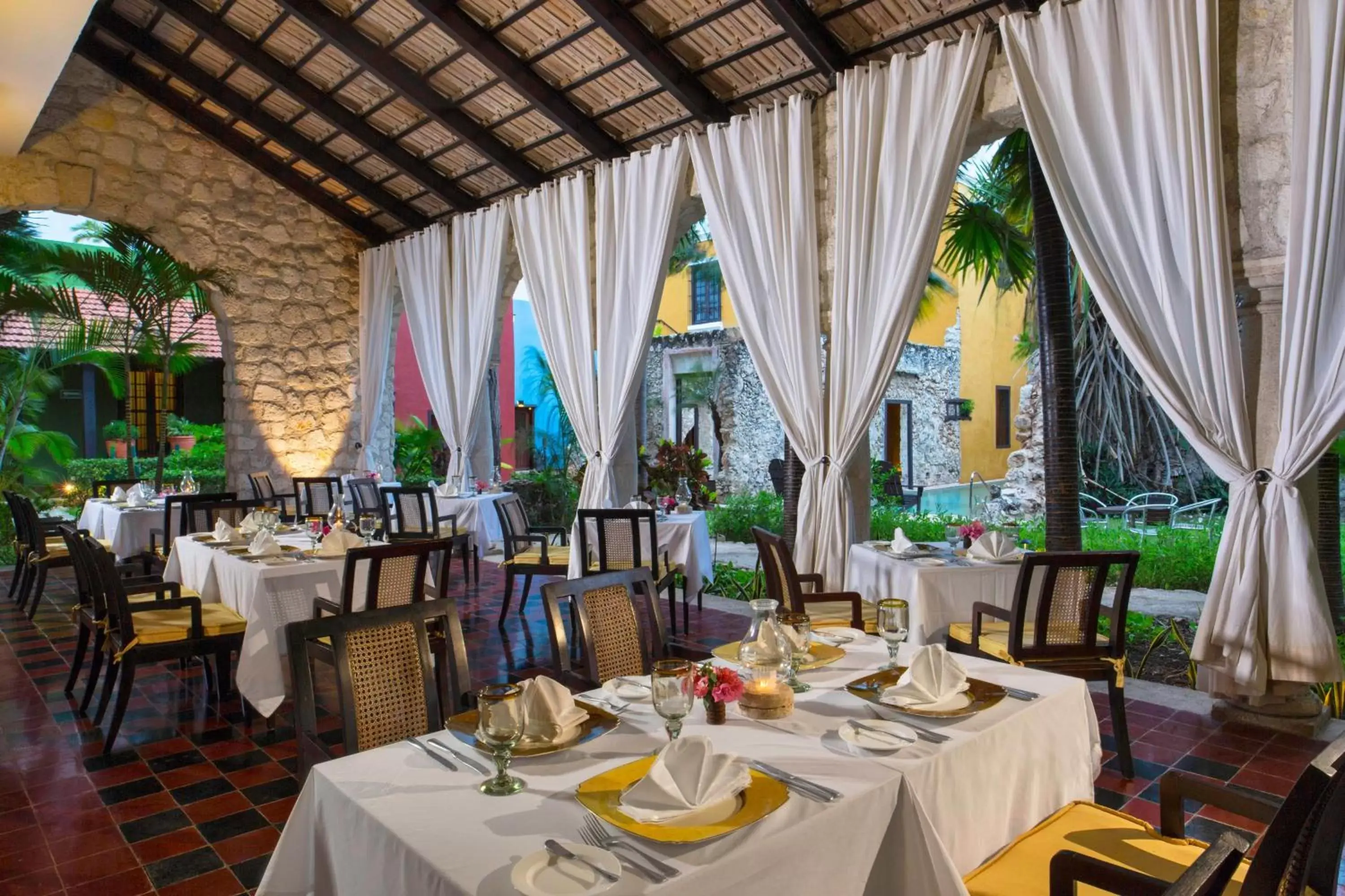 Restaurant/places to eat in Hacienda Campeche Restaurant/places to eat in Hacienda Campeche