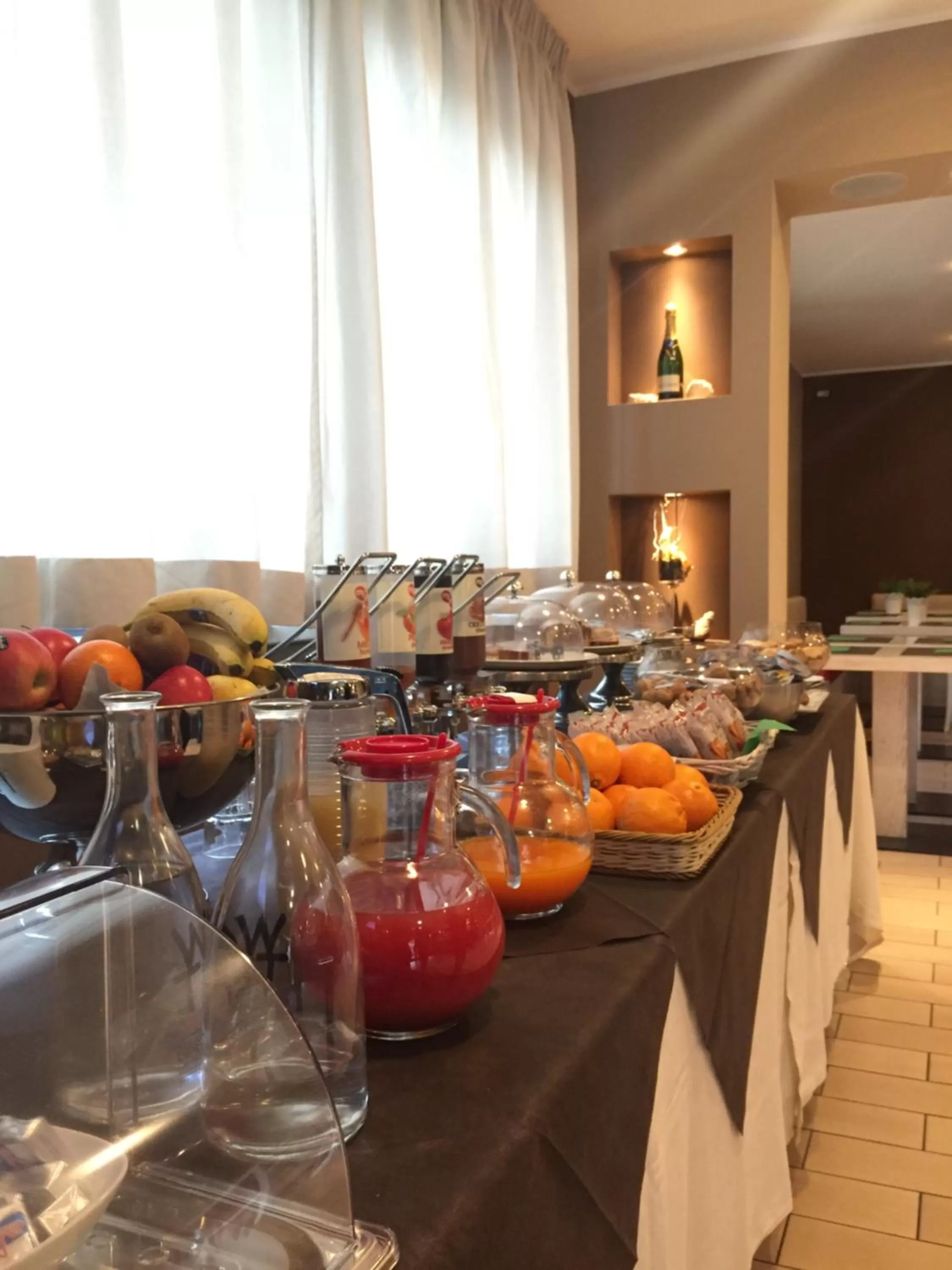 Breakfast in Hotel 325 Tor Vergata